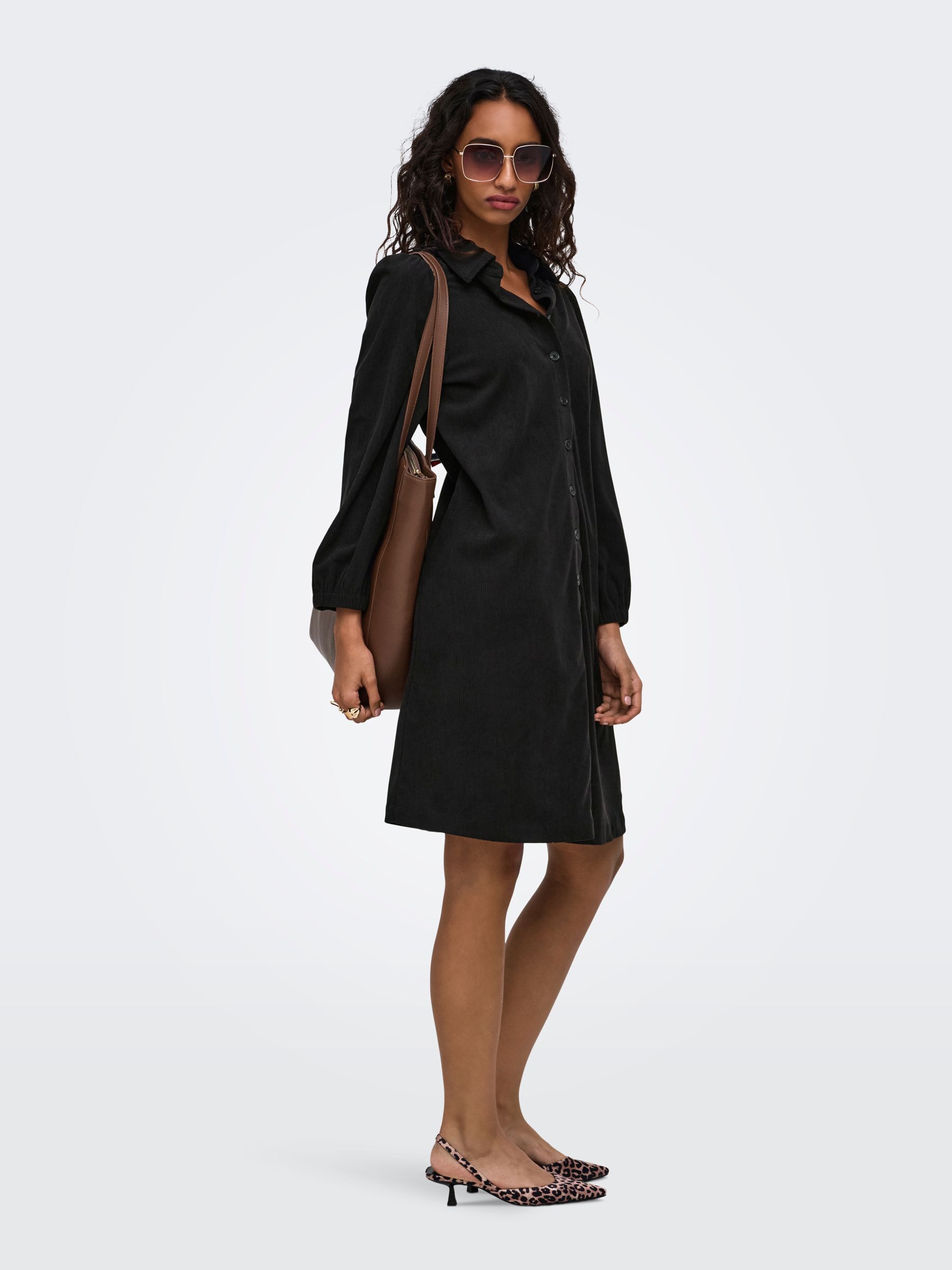 Robe, ONLY