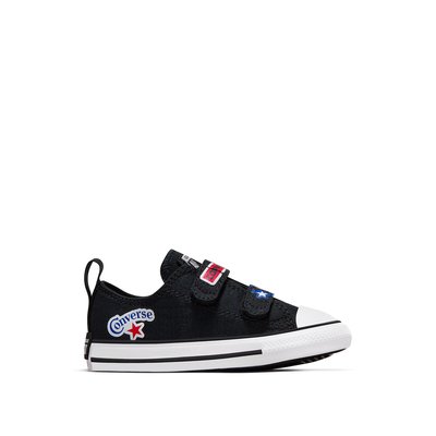 Kids' Chuck Taylor All Star Sticker Stash Trainers in Canvas CONVERSE