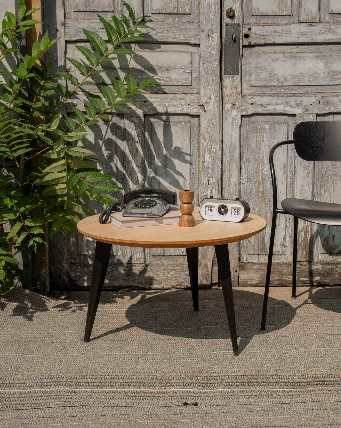 Table basse au style nordique Donna N°1099 - Bon état, DEBONGOUT