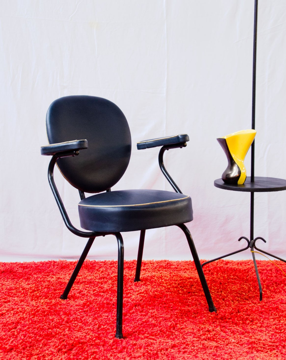 Fauteuil en skaï bleu foncé Jakob N°1444 - Bon état, DEBONGOUT