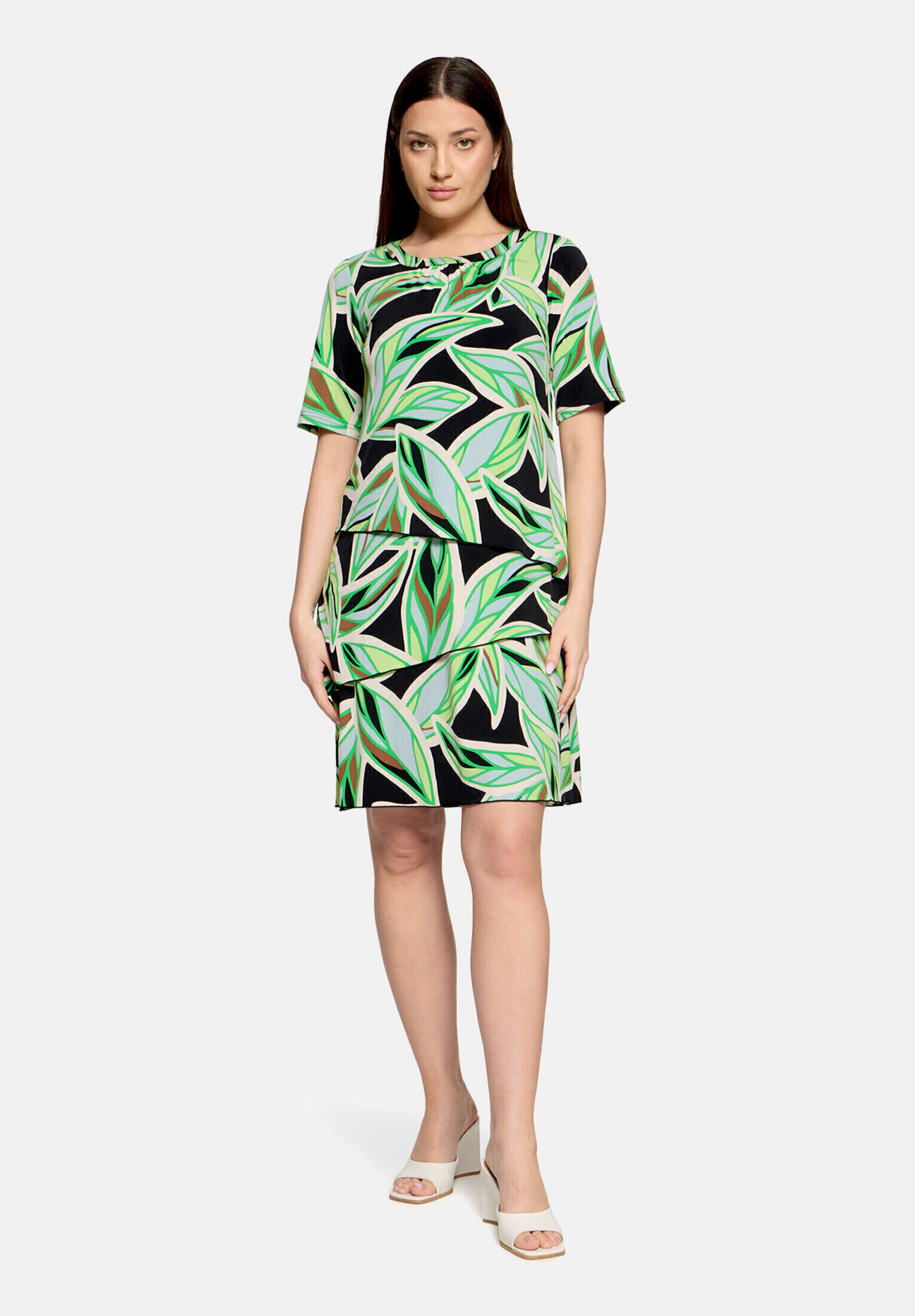 Robe à volants manches courtes, BETTY BARCLAY
