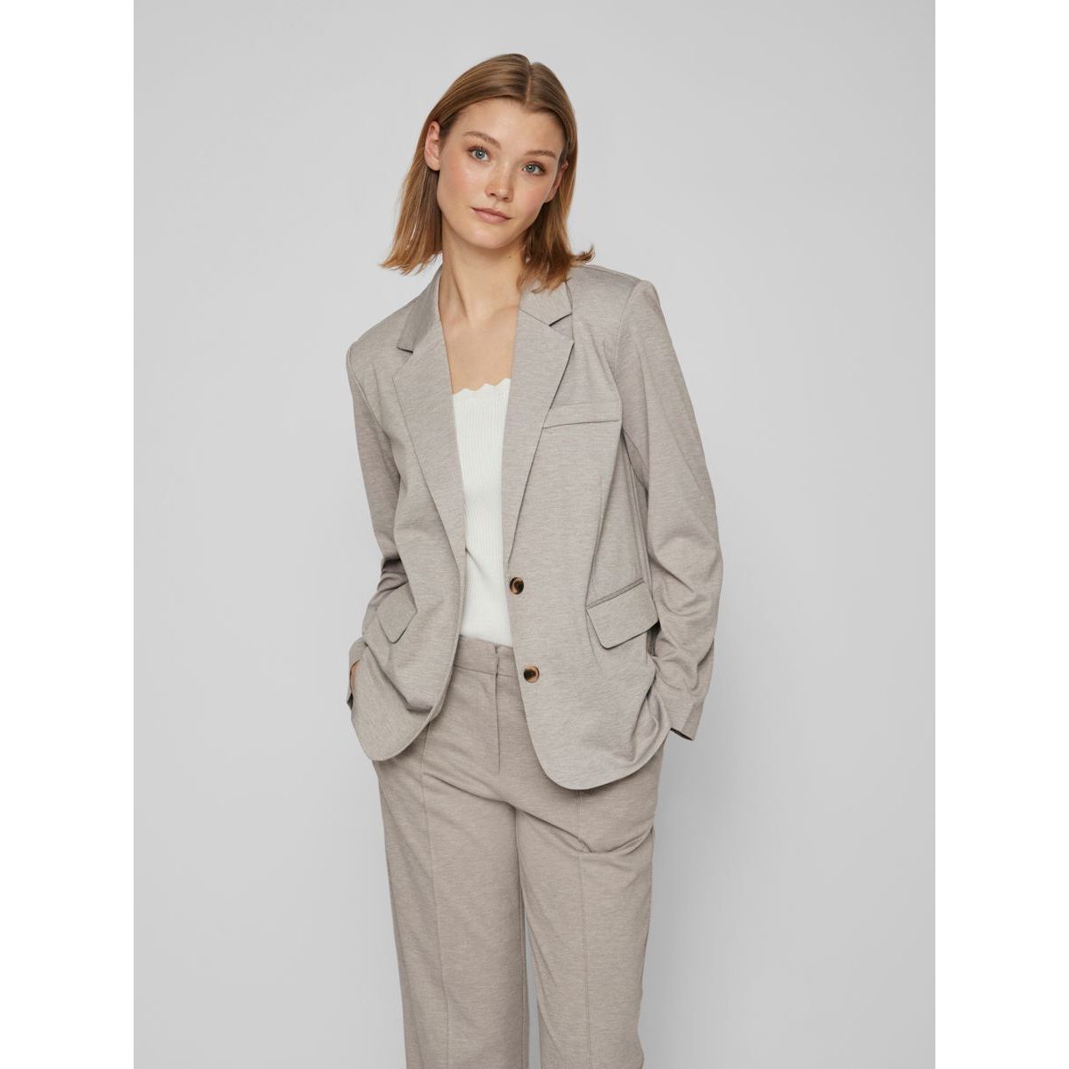 Tailleur femme ronde chic La Redoute