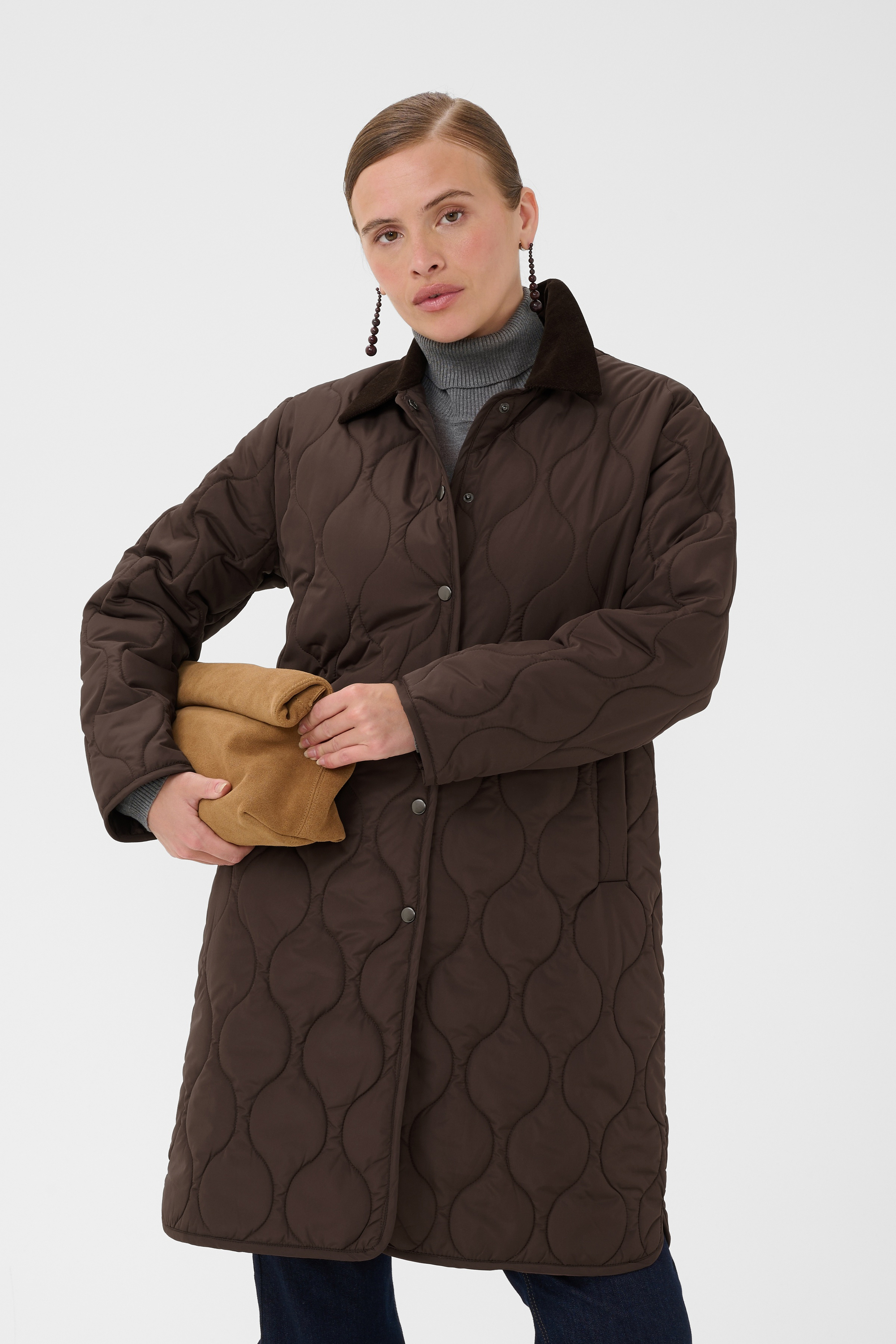 Manteau, CULTURE