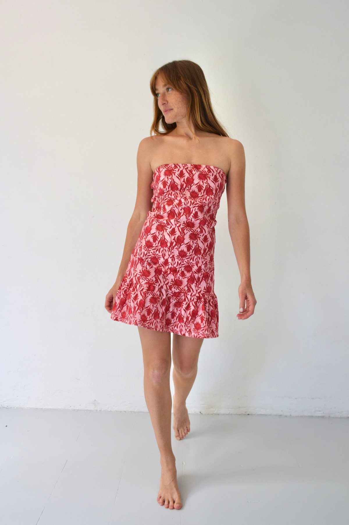 Robe courte bustier fleurie MAFALDA, MINDTRAVELER
