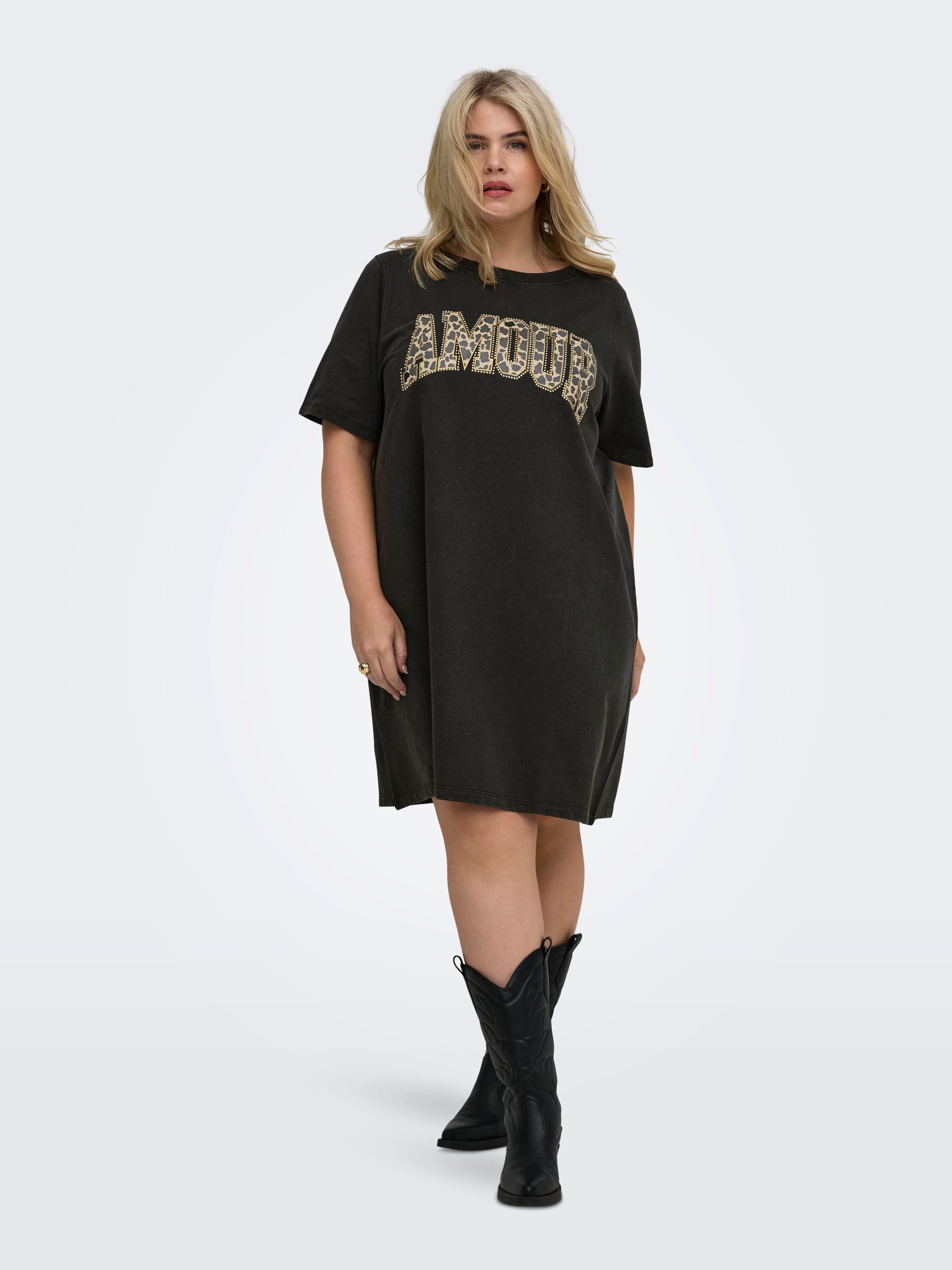 Robe, ONLY CARMAKOMA