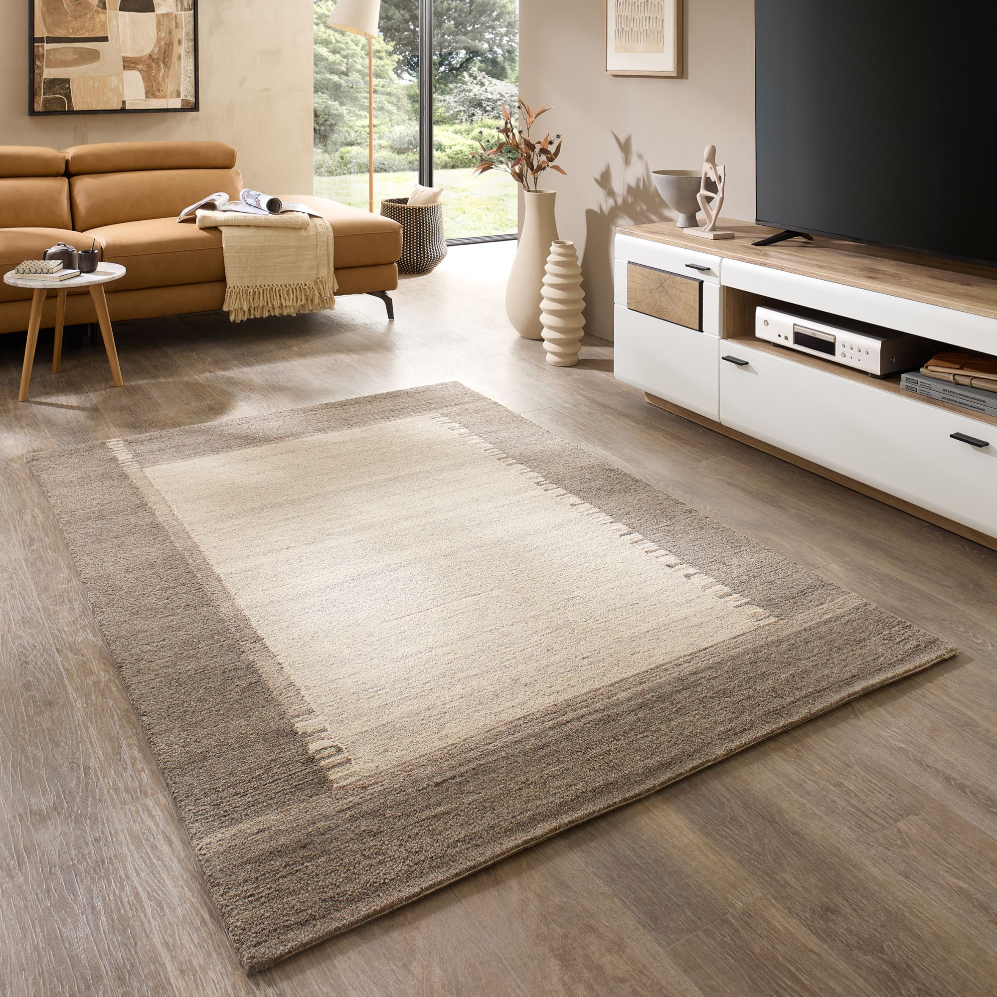 Tapis aux couleurs douces et bordures - NATUR LOOP, THEKO