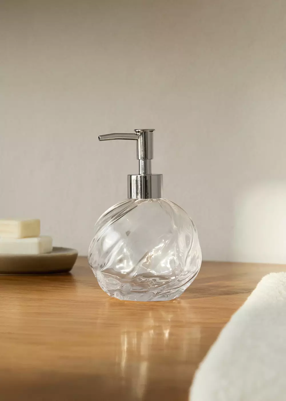 Distributeur de savon en verre ondulations, MANGO HOME