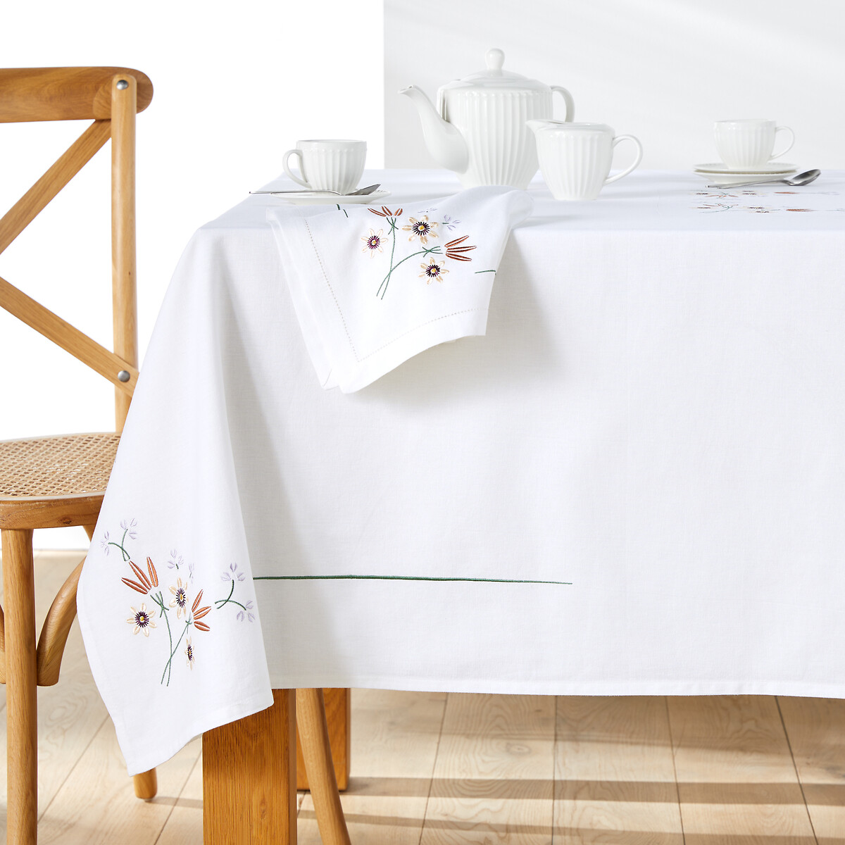 Martha Embroidered Cotton and Linen Tablecloth