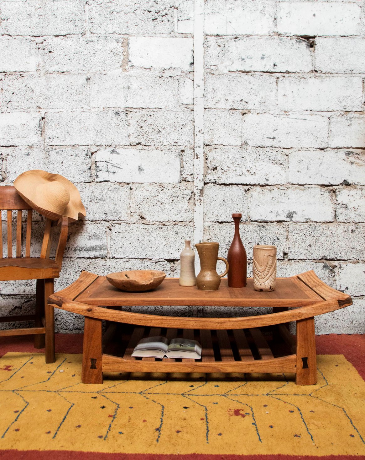 Table basse en bois Léonie N°518 - Bon état, DEBONGOUT