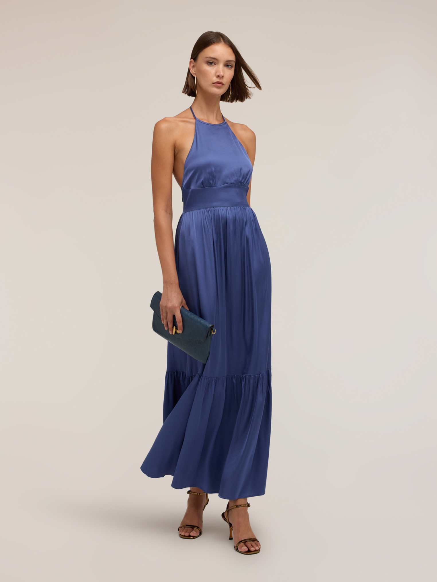 Robe longue en satin avec volant, MOTIVI