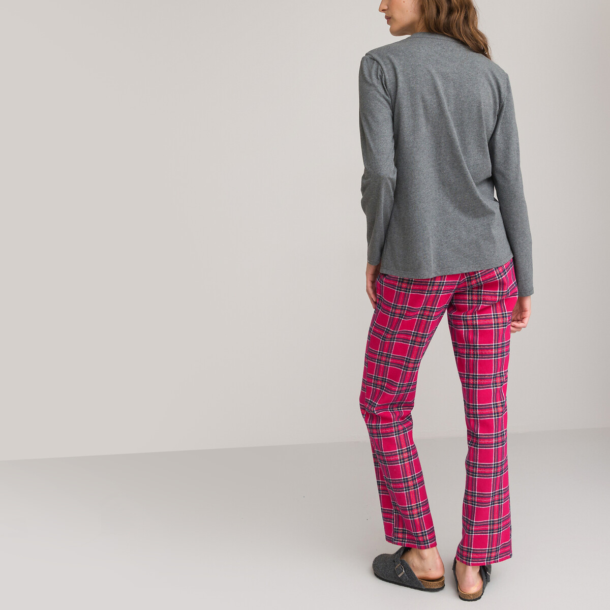 Pyjama haut uni bas a carreaux en flanelle carreaux rouge La Redoute Collections La Redoute