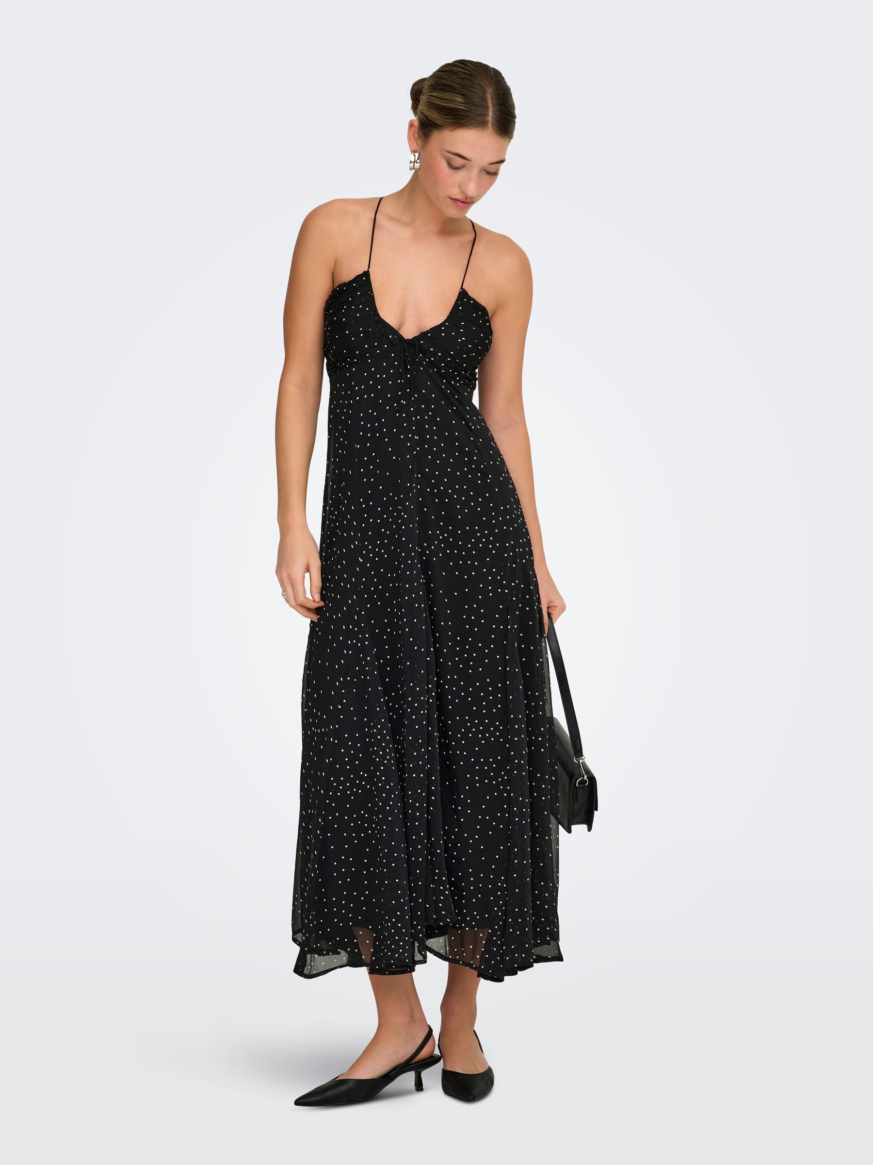 Robe, ONLY