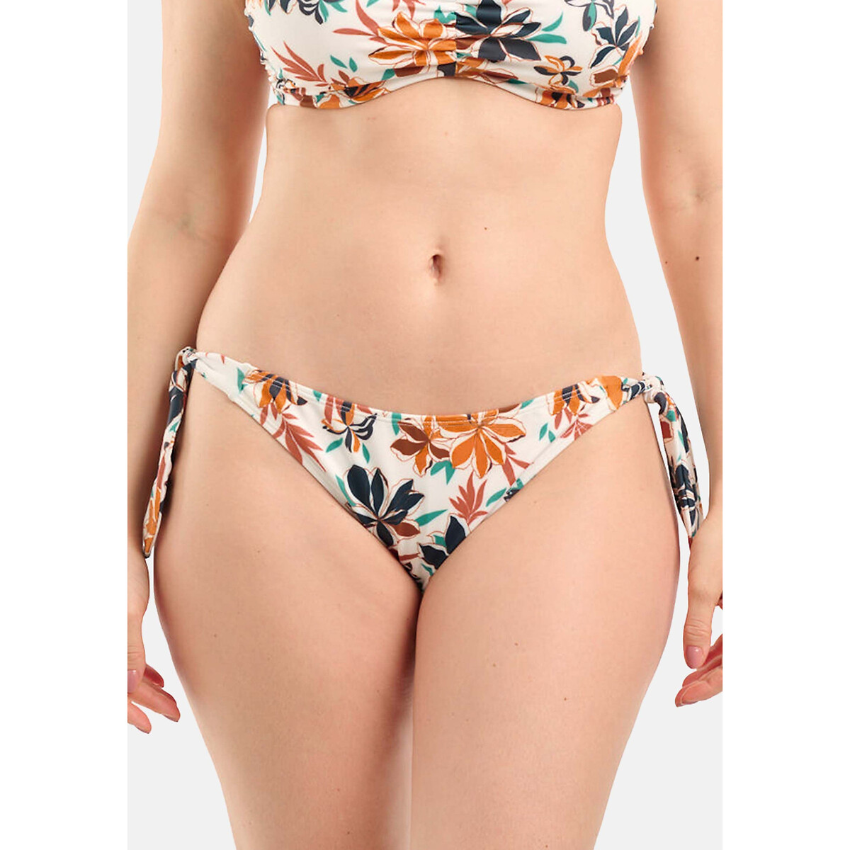 Stay Cation High Cut Bikini Bottoms in Floral Print