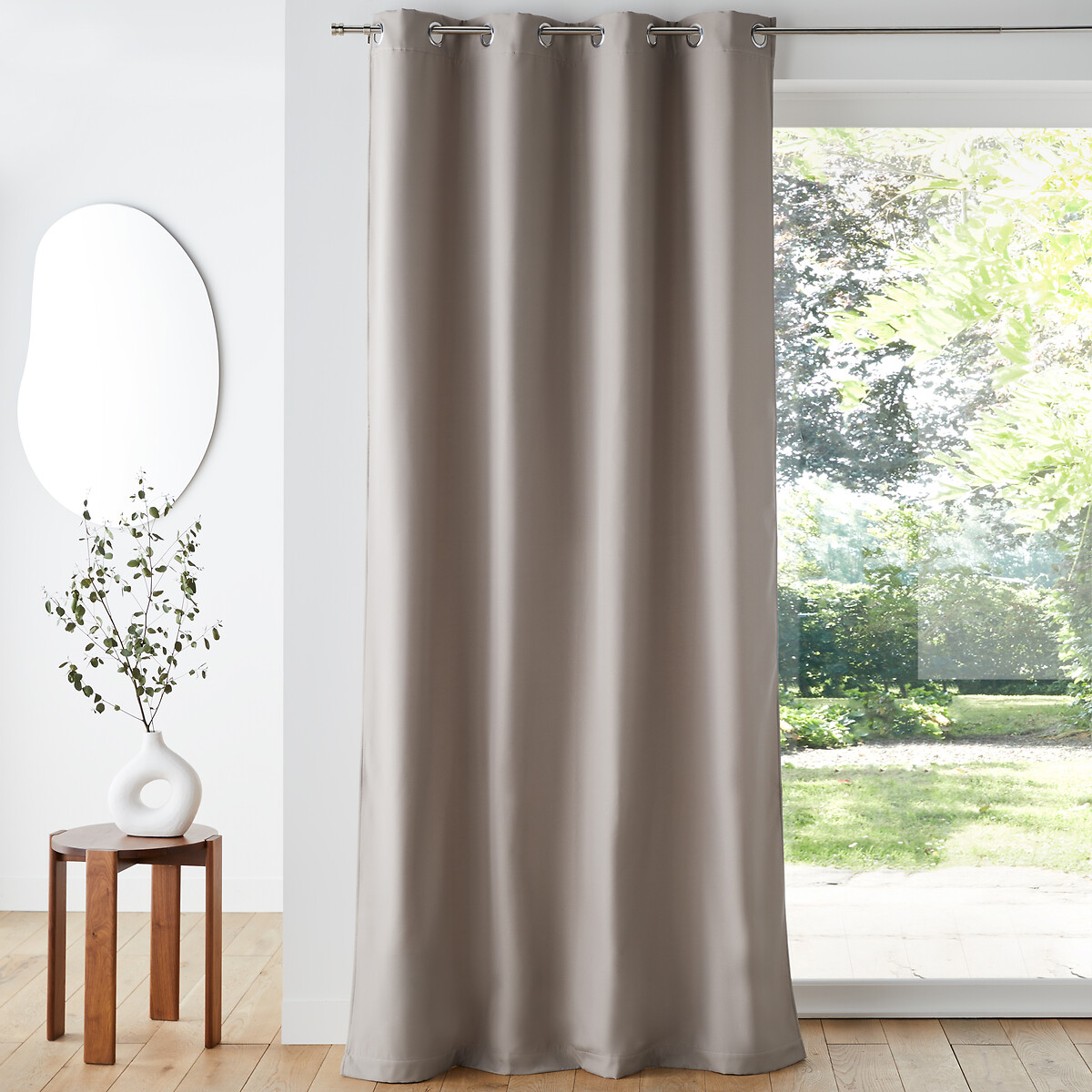 4 cortinas térmicas que te permitirán aislar tu hogar del frío y
