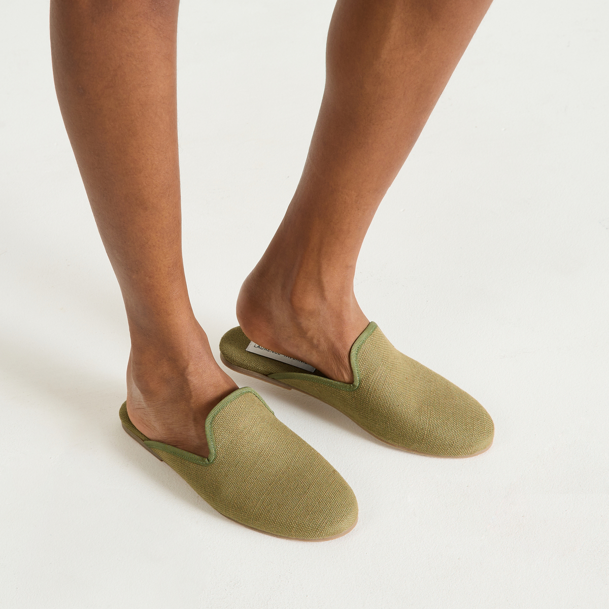 Chaussons en lin MULES, LAURENCE TAVERNIER