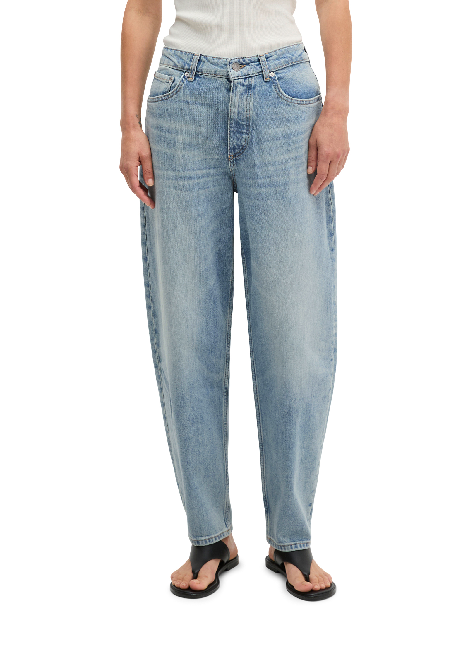 Jeans modèle Lara barrel cropped avec CIRCULOSE, MARC O'POLO