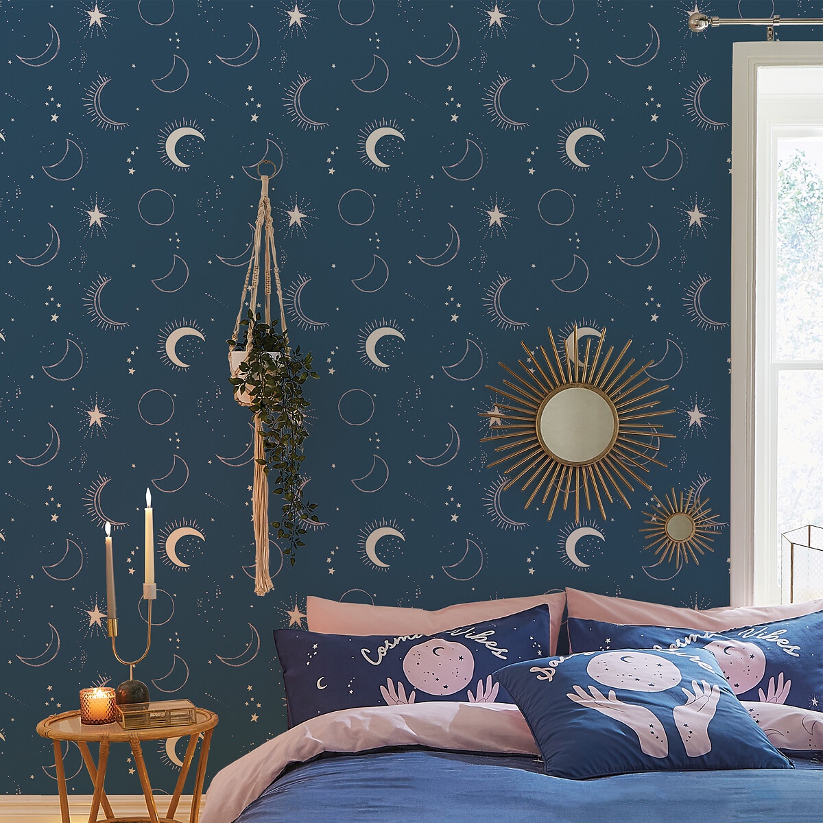 Cosmic Babe Wallpaper, SASSY B