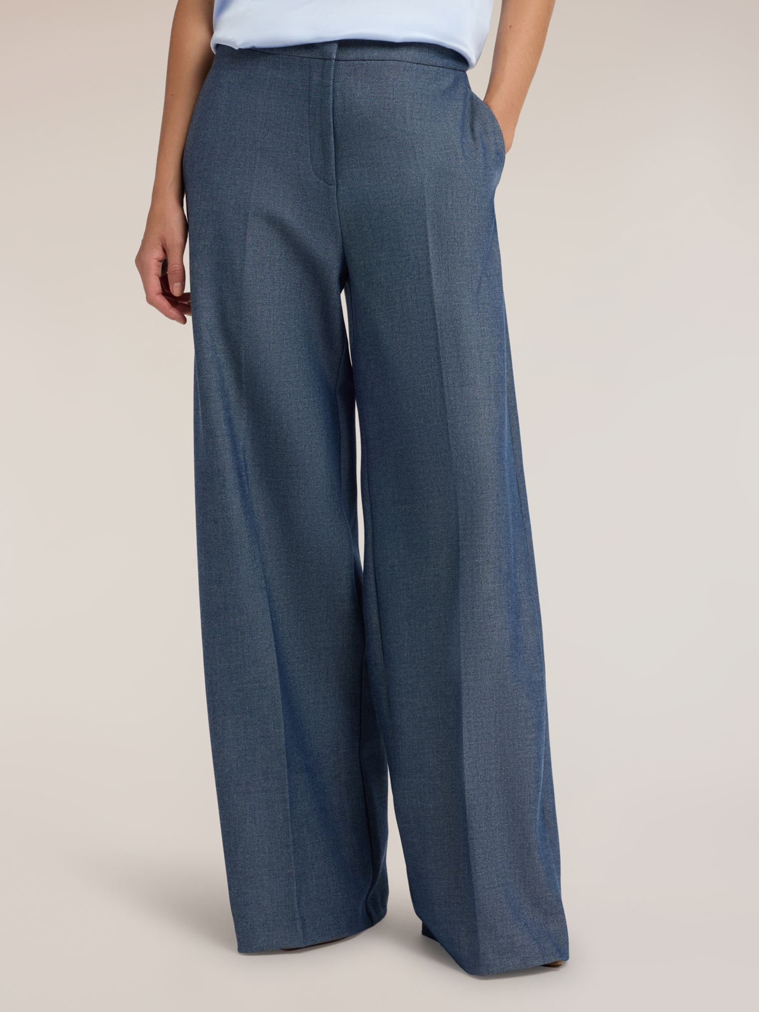Pantalon palazzo, MOTIVI