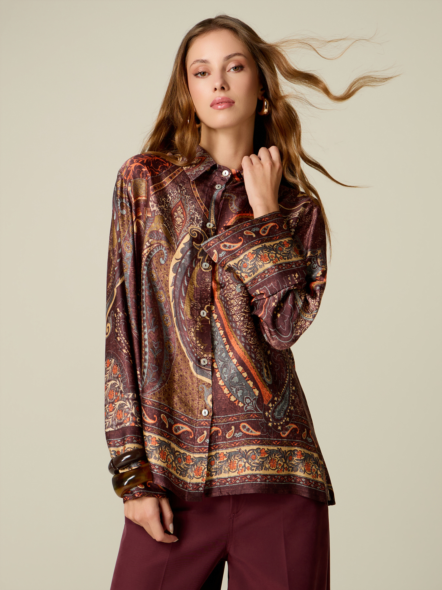 Chemise fantaisie, OLTRE