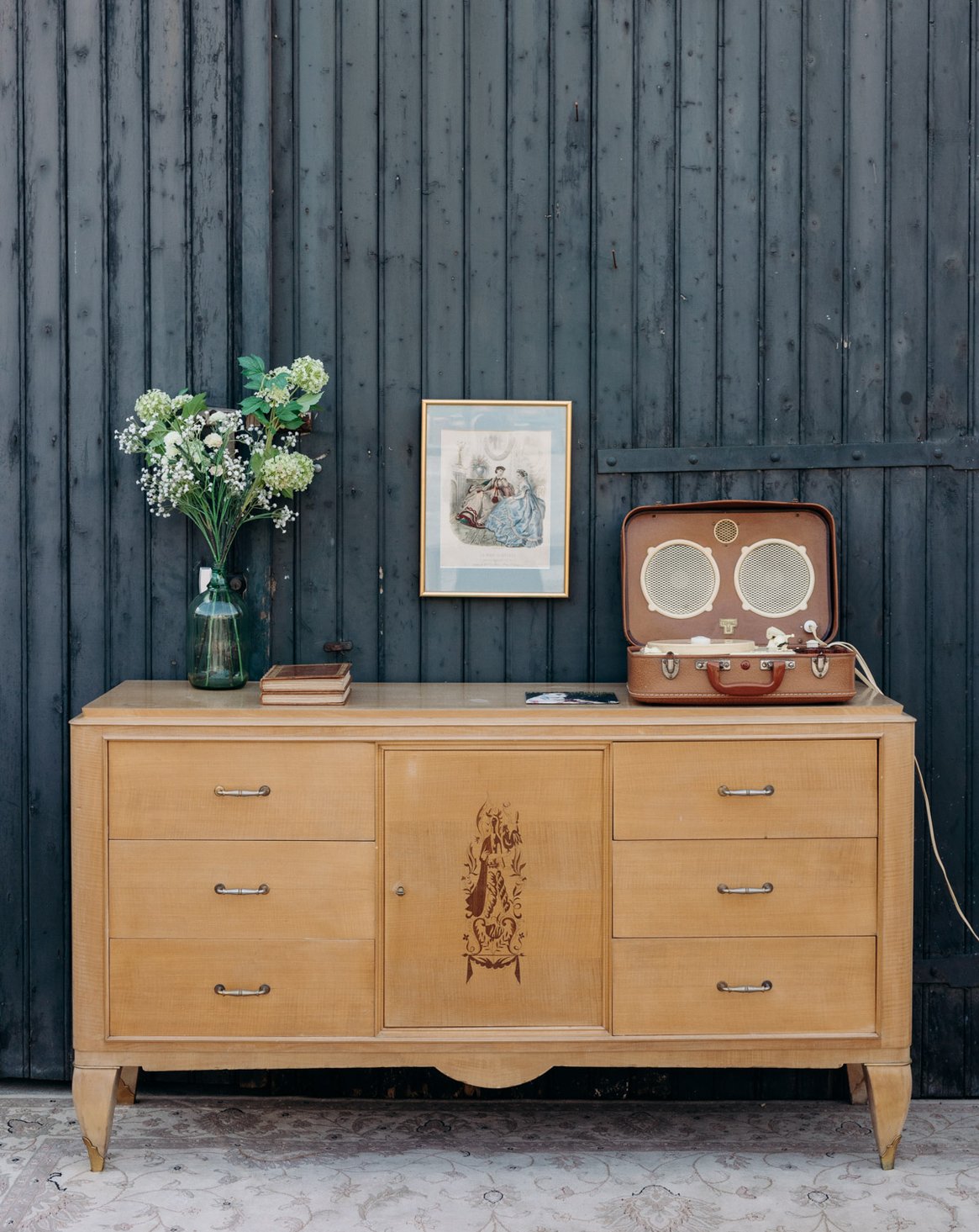 Grand buffet en bois clair Gustave N°567 - Bon état, DEBONGOUT