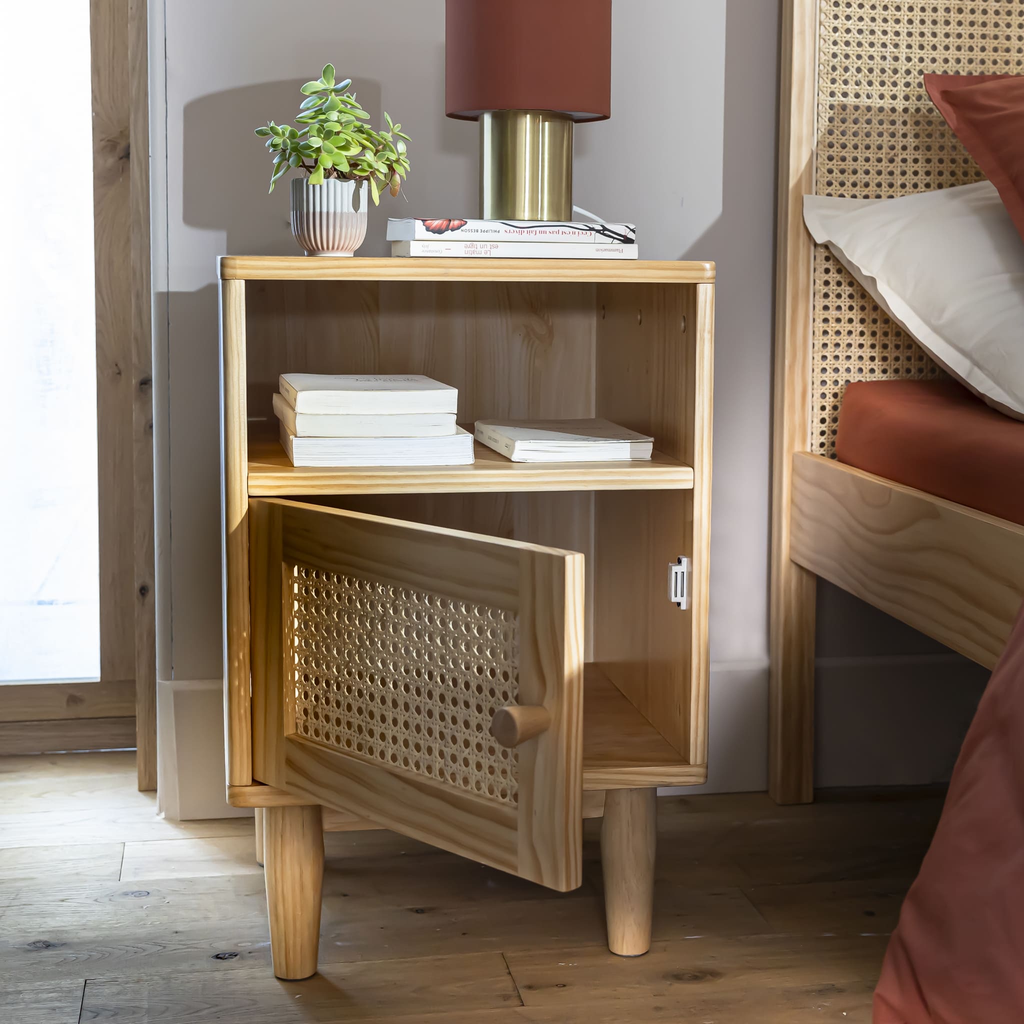 Table de chevet cannage - ANNA, TERRE DE NUIT