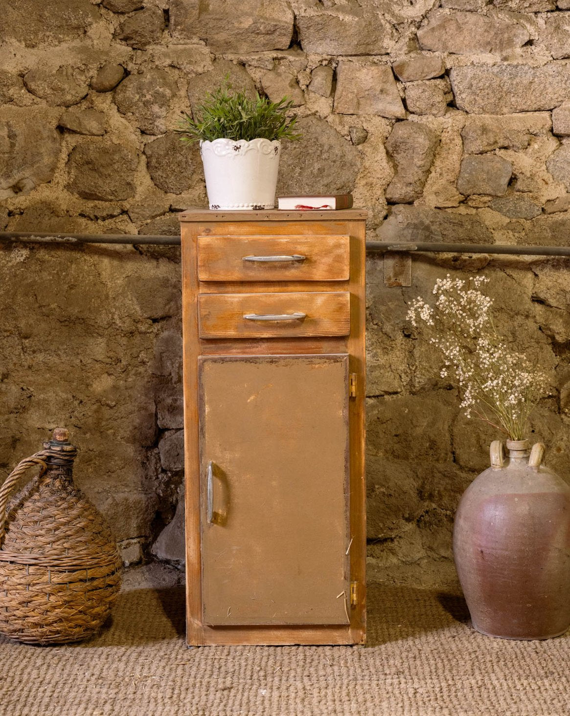 Meuble d'appoint en bois Gilbert N°1863 - Bon état, DEBONGOUT