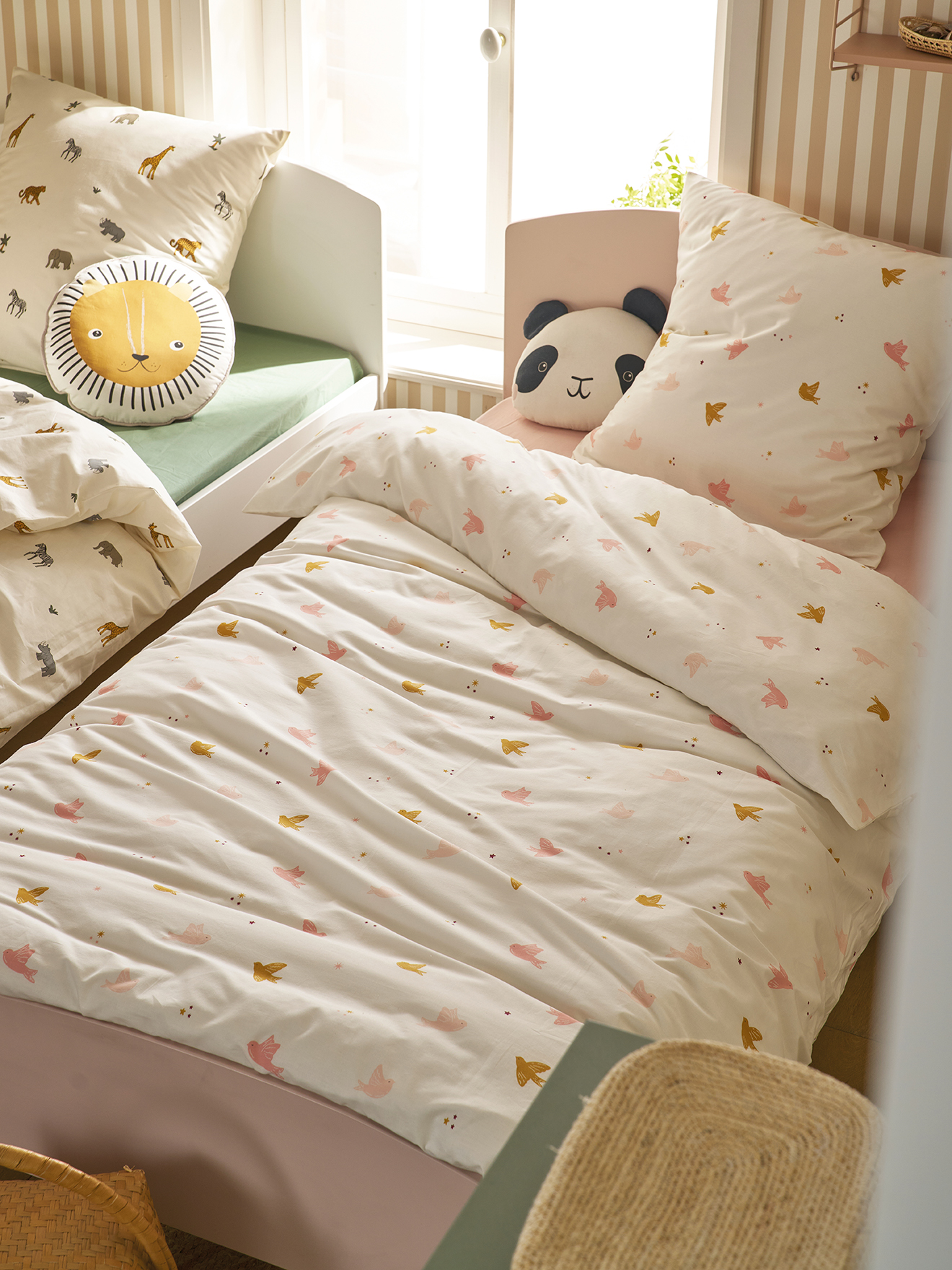 Parure housse de couette et taie d'oreiller HIRONDELLES, VERTBAUDET