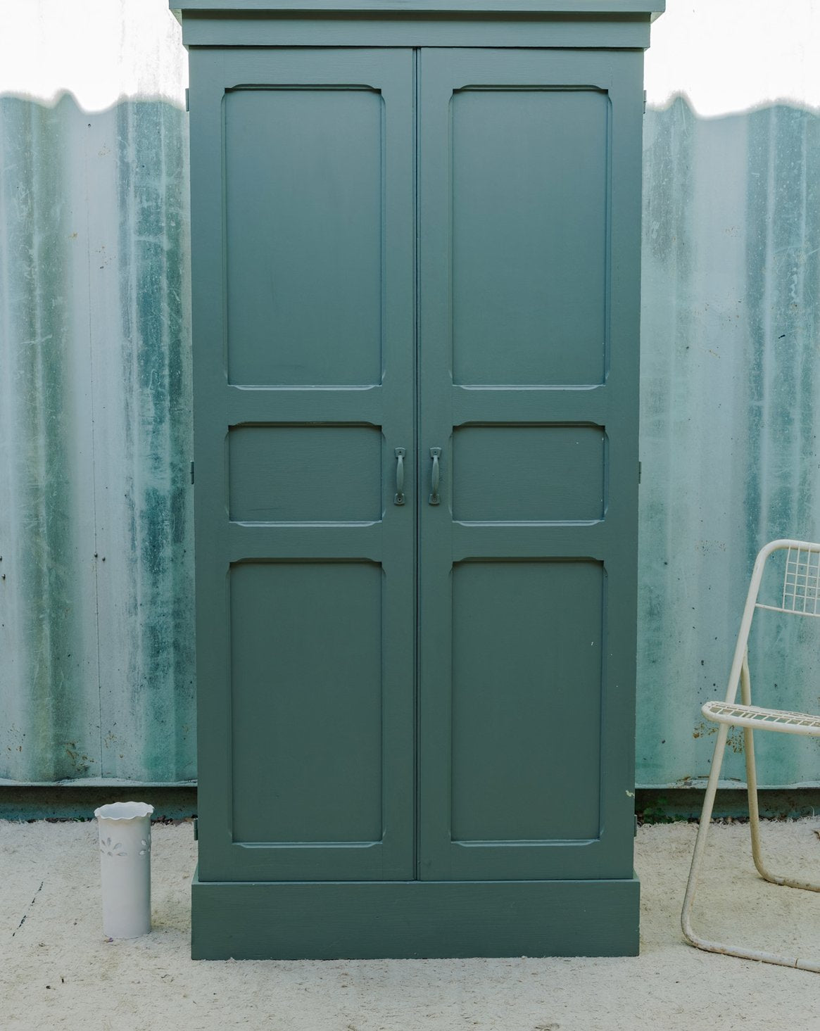 Armoire en bois vert Blandine N°527 - Bon état, DEBONGOUT