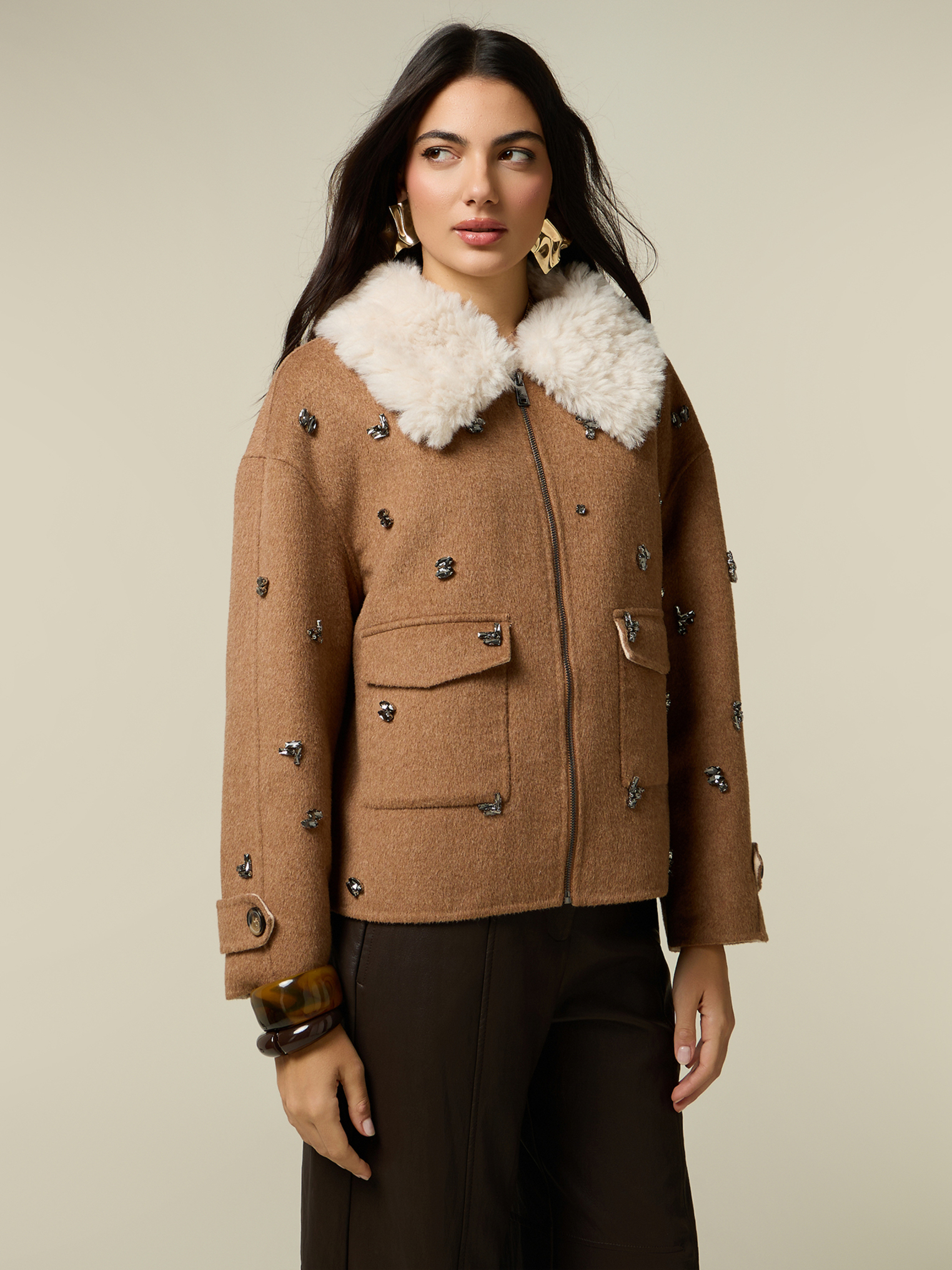 Blouson à clous, OLTRE