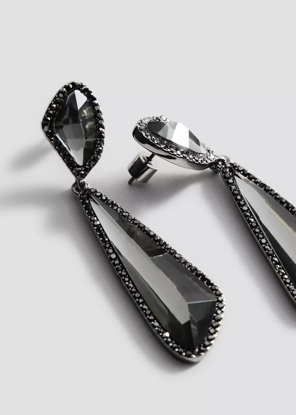 Boucles d’oreilles pendantes, MANGO