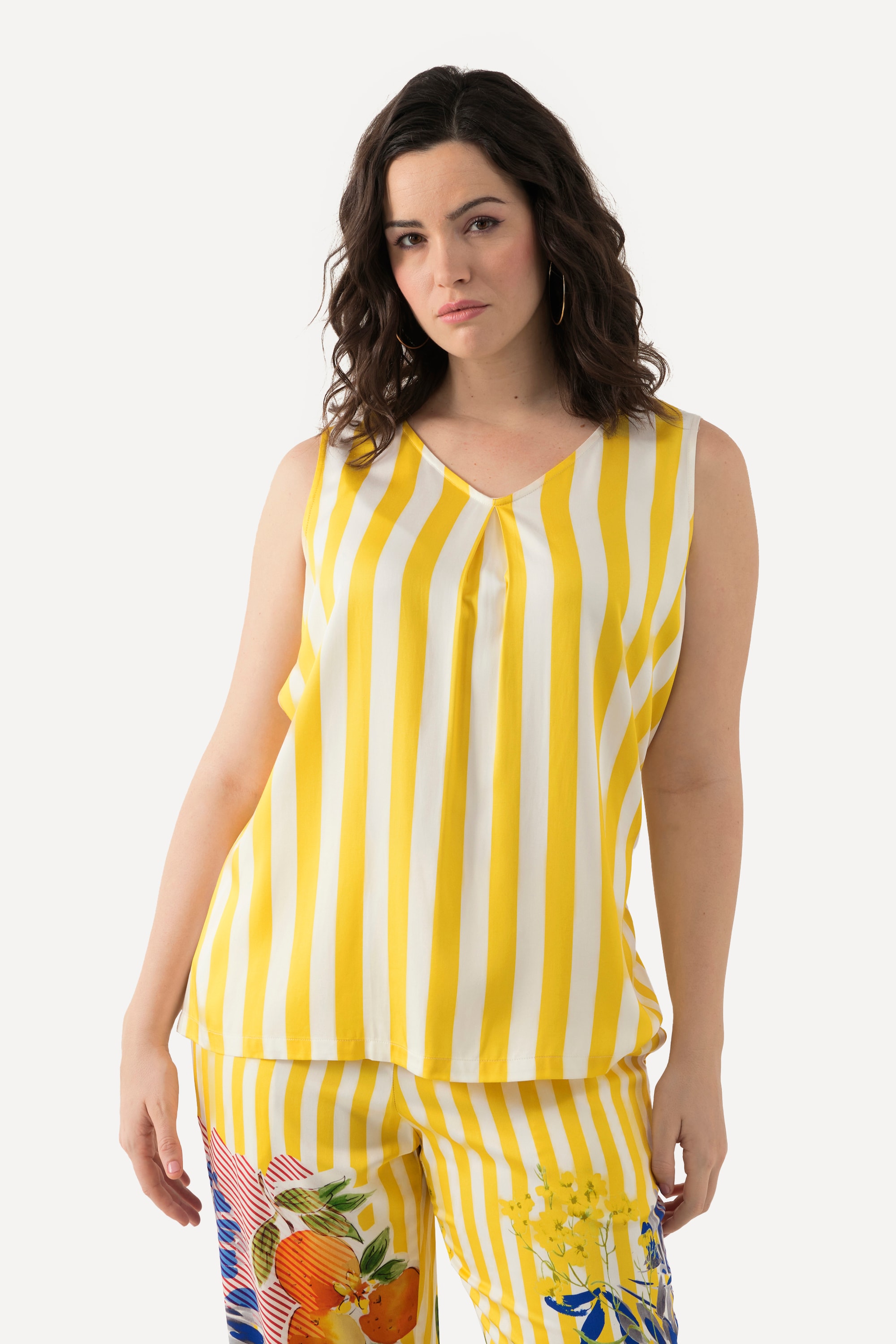Blouse en satin à ligne A et encolure en V, ULLA POPKEN
