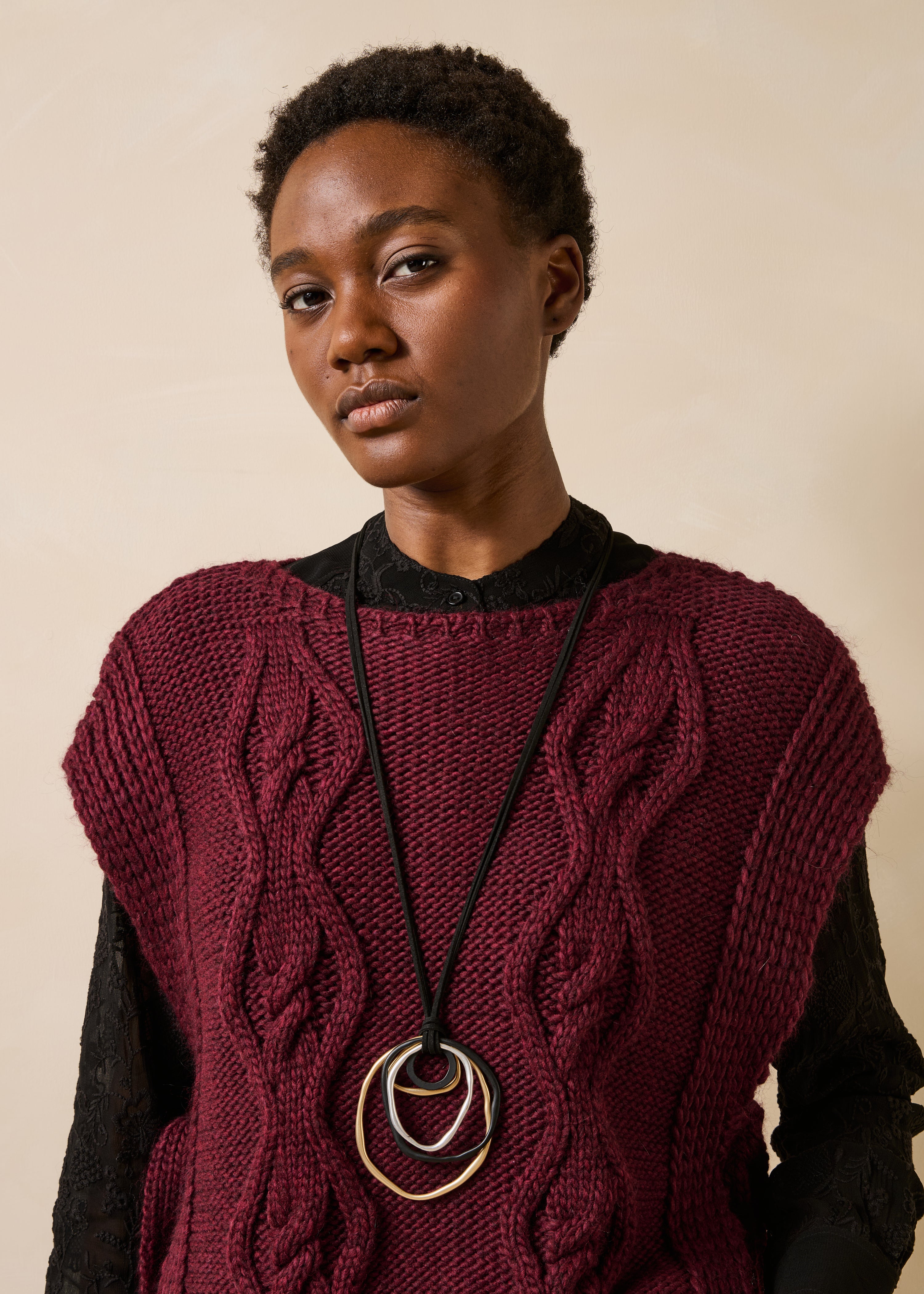 Collier sautoir doré avec chaîne en tissu, LA FEE MARABOUTEE
