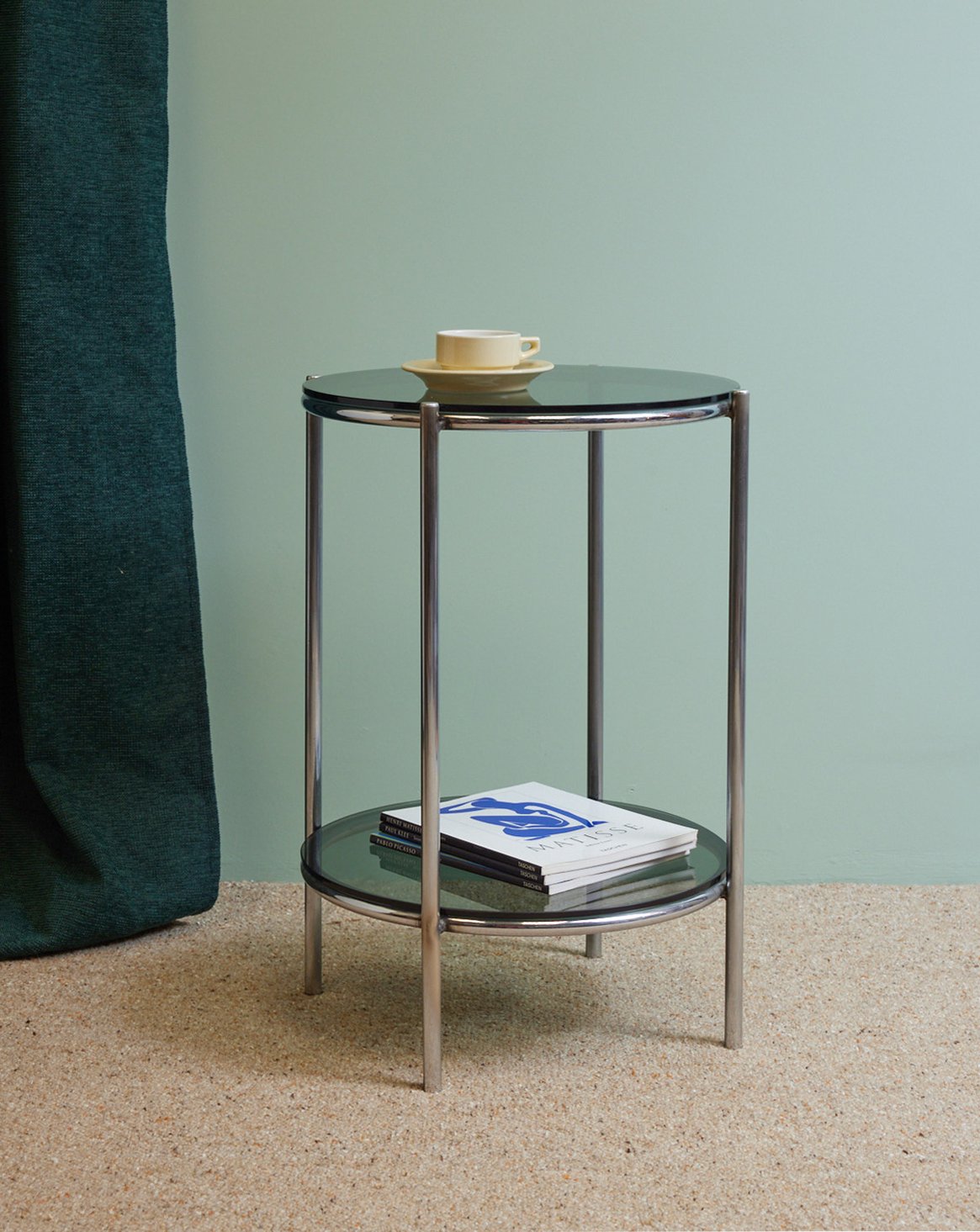 Table d'appoint ronde en verre fumé Hanna N°1580 - Bon état, DEBONGOUT