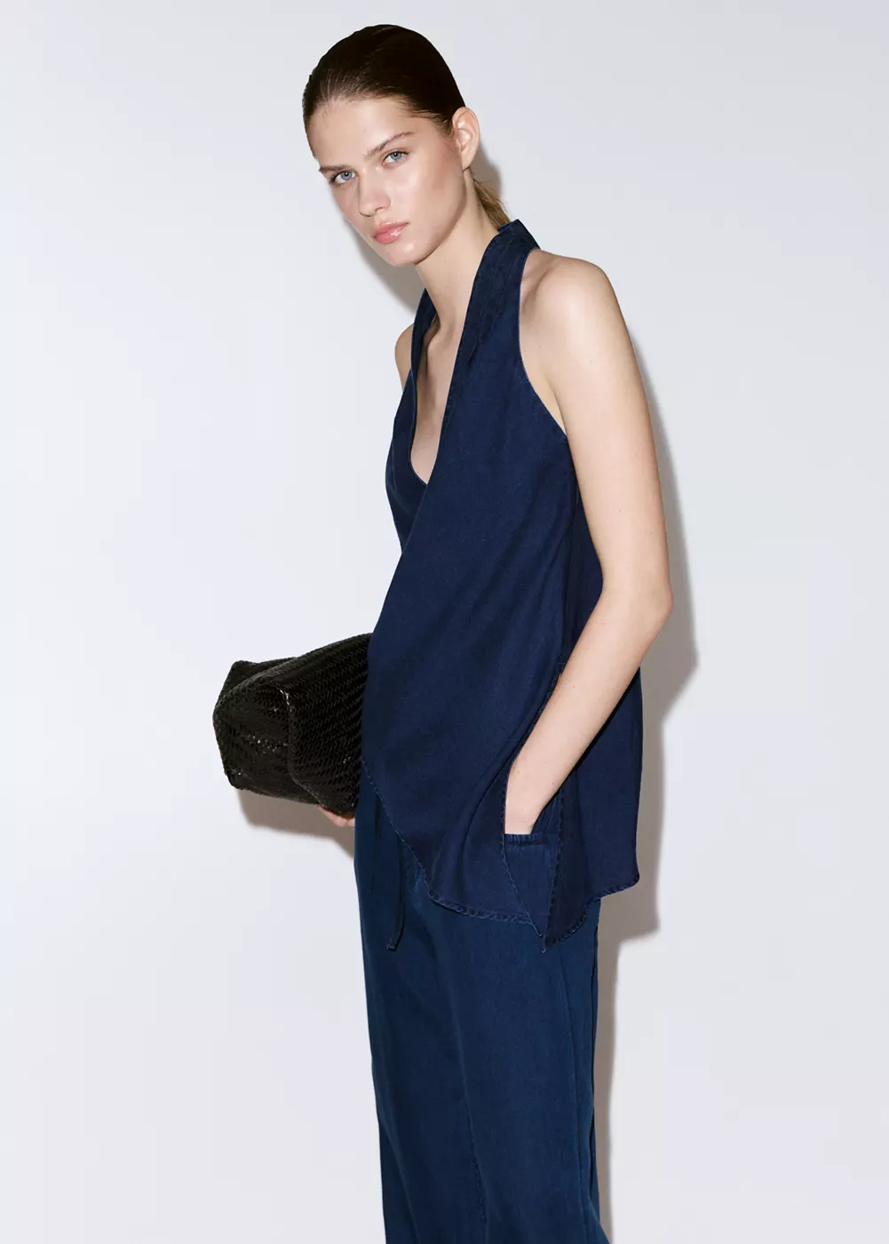 Top lyocell bas asymétrique, MANGO