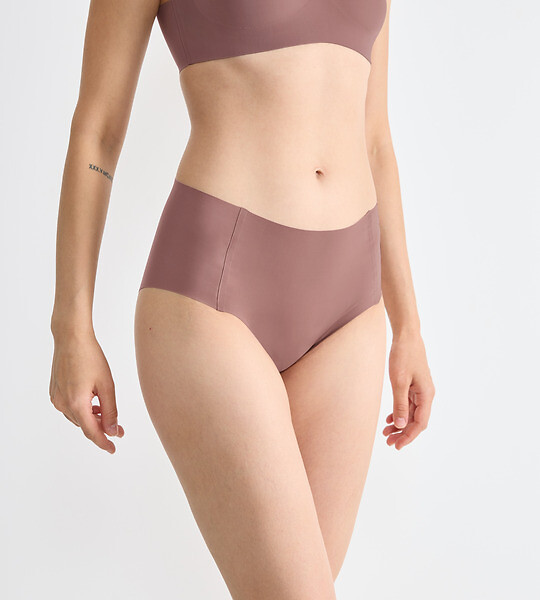 Cuecas de cintura subida, Zero Feel 2.0, SLOGGI