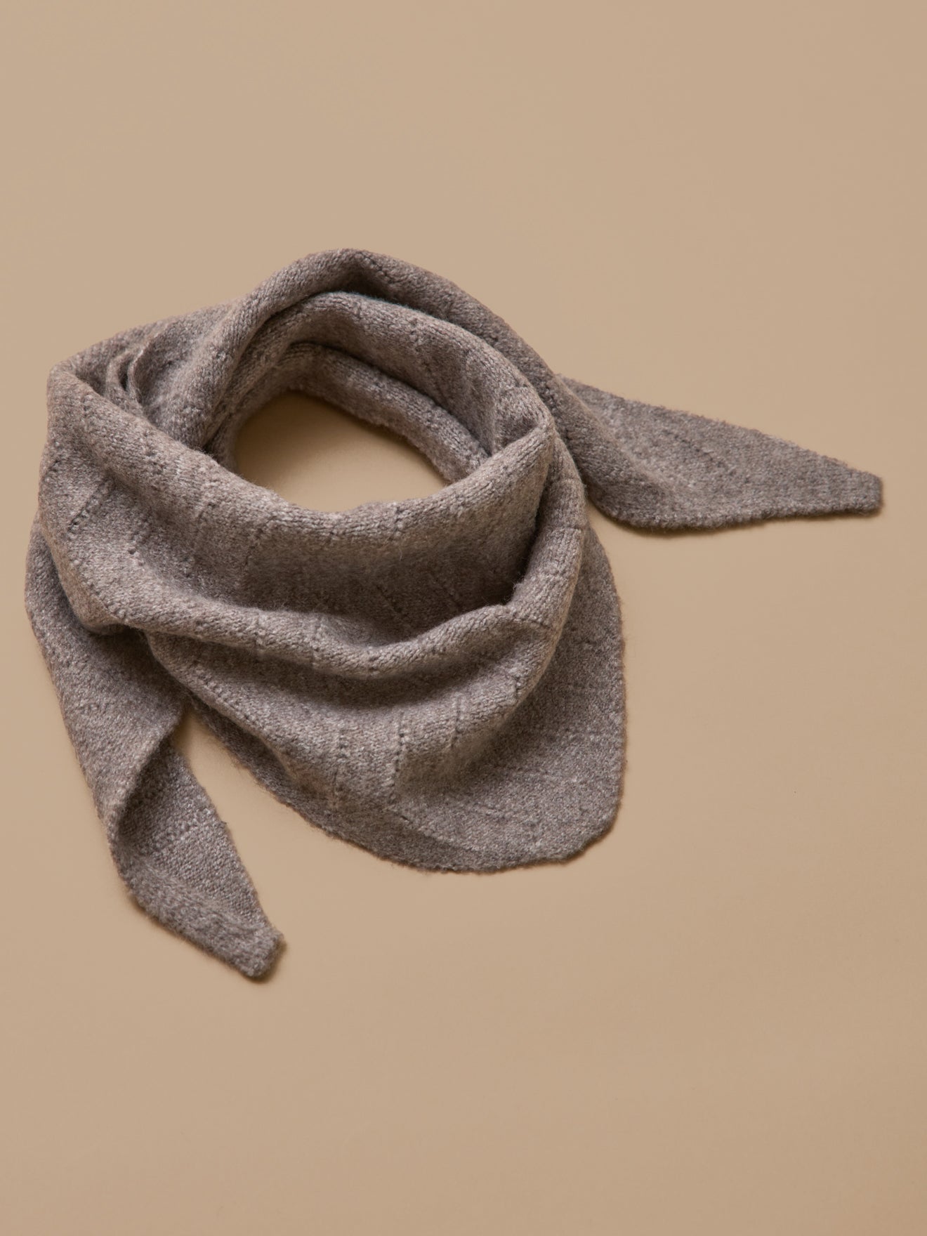 Foulard triangle, CYRILLUS