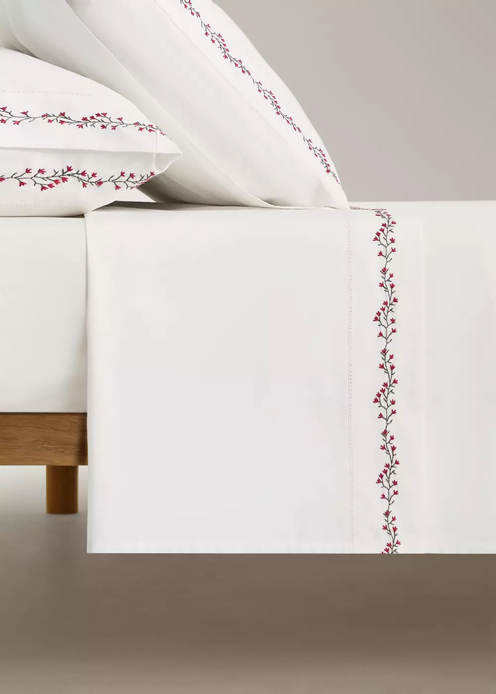 Drap plat percale de coton brodé lit 90 cm, MANGO HOME