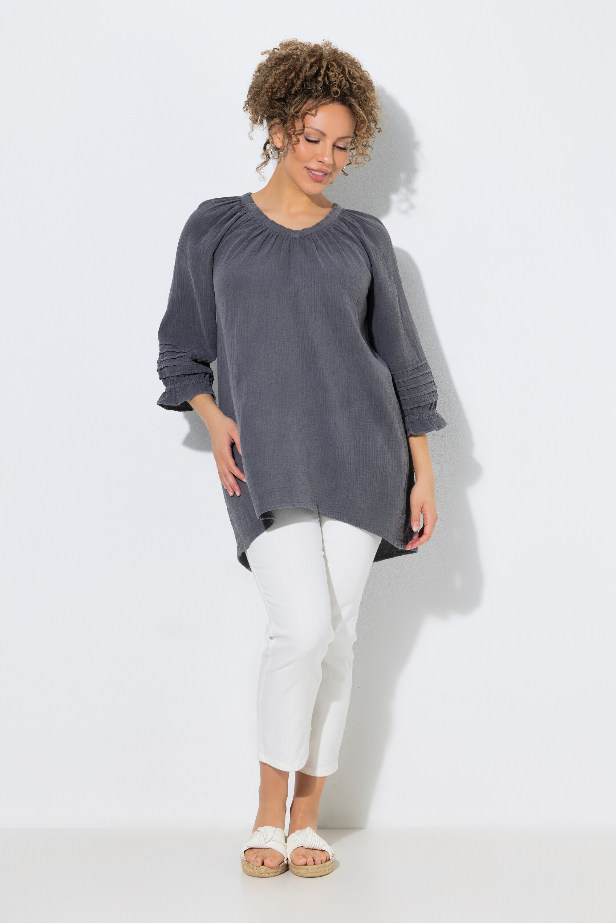 Blouse en mousseline, pinces, coupe A, col V, ULLA POPKEN