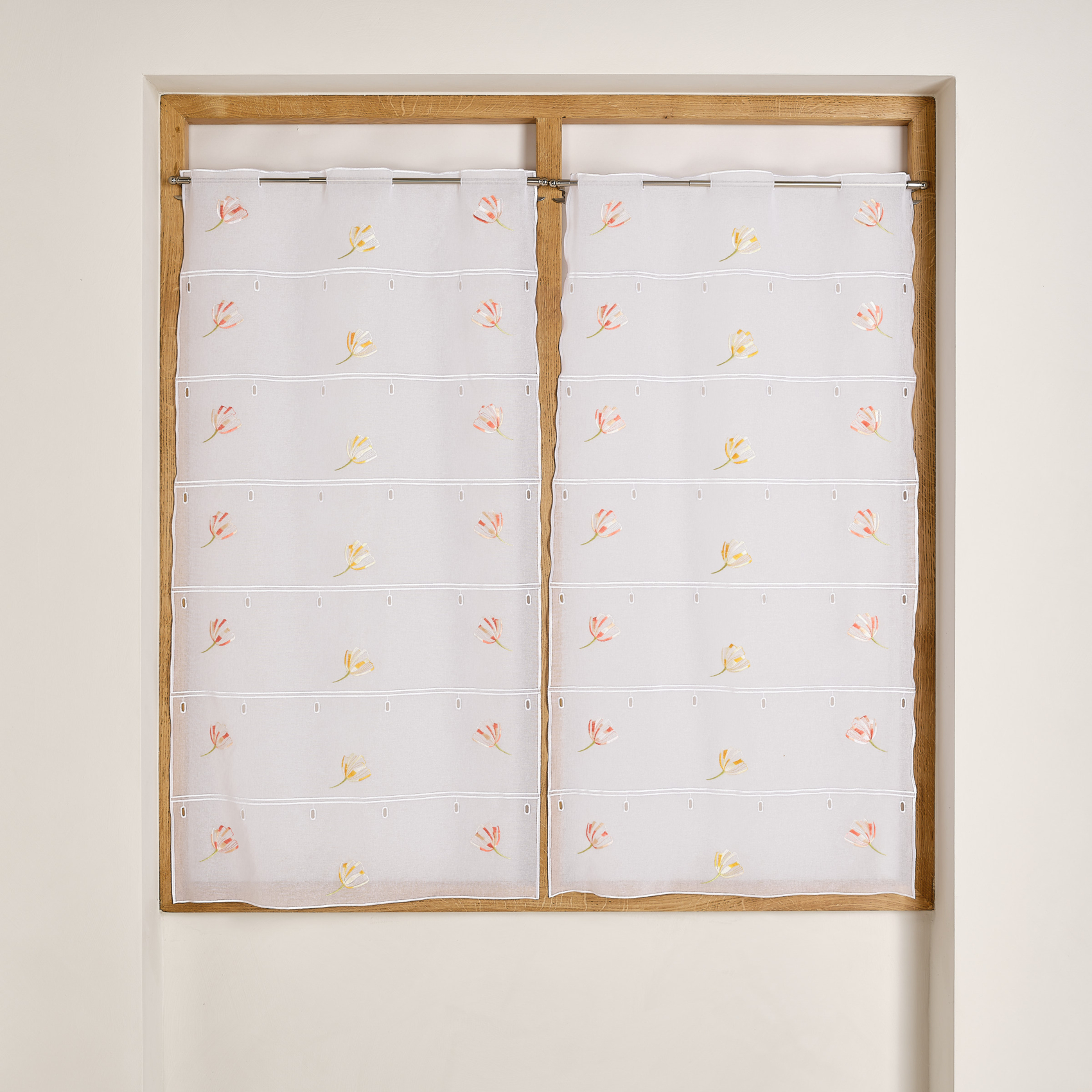 Modulable brodé à motif fleurs - QABANE, HOME MAISON