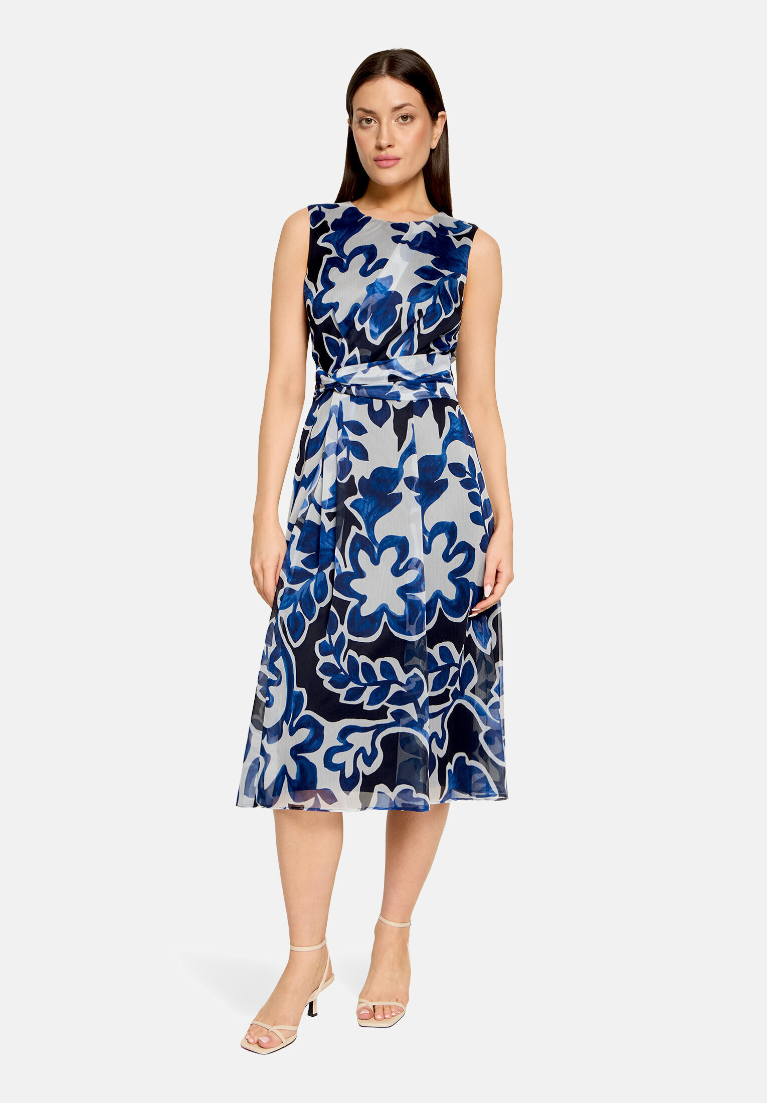 Robe en chiffon sans manches, BETTY & CO