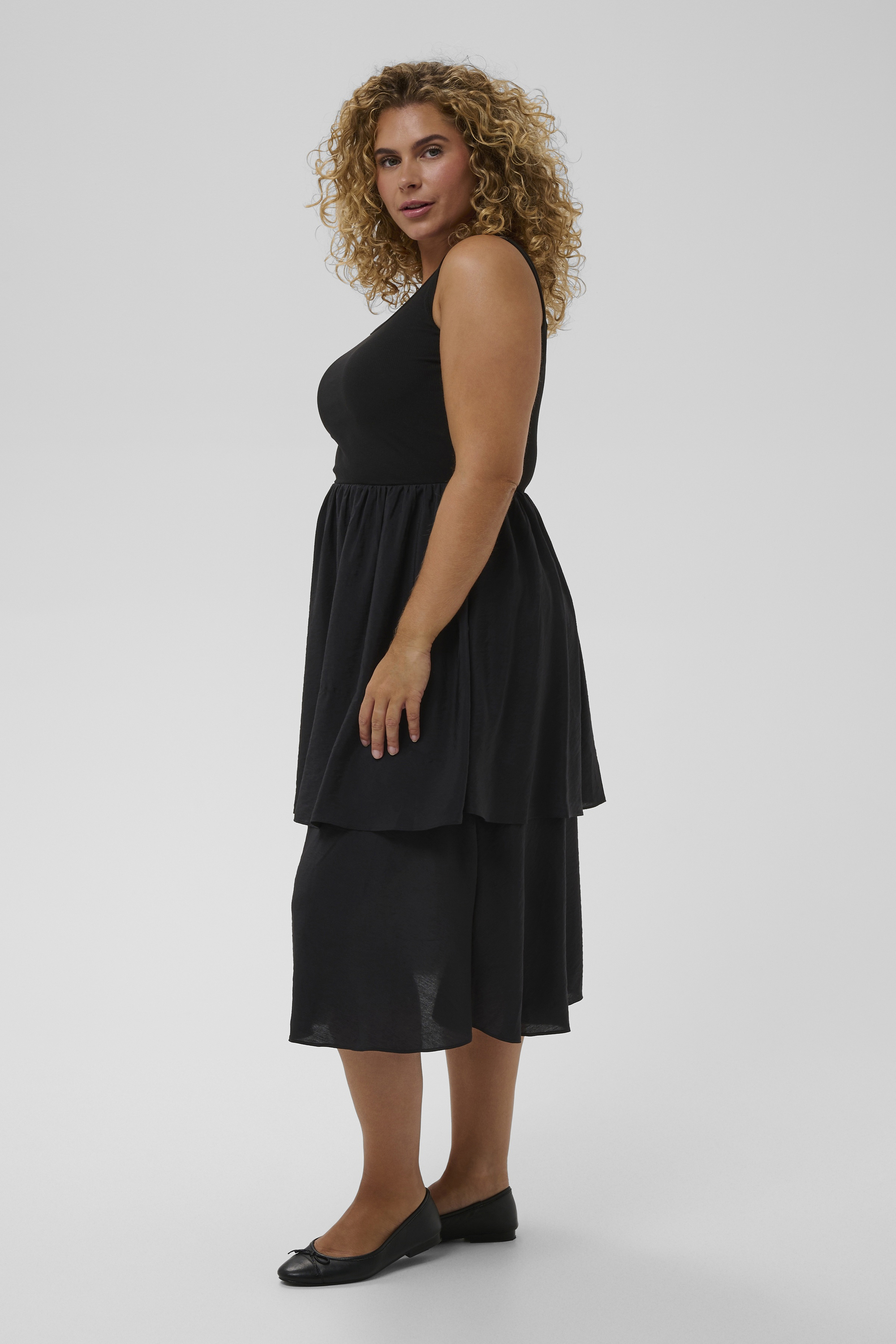 Robe, KAFFE CURVE