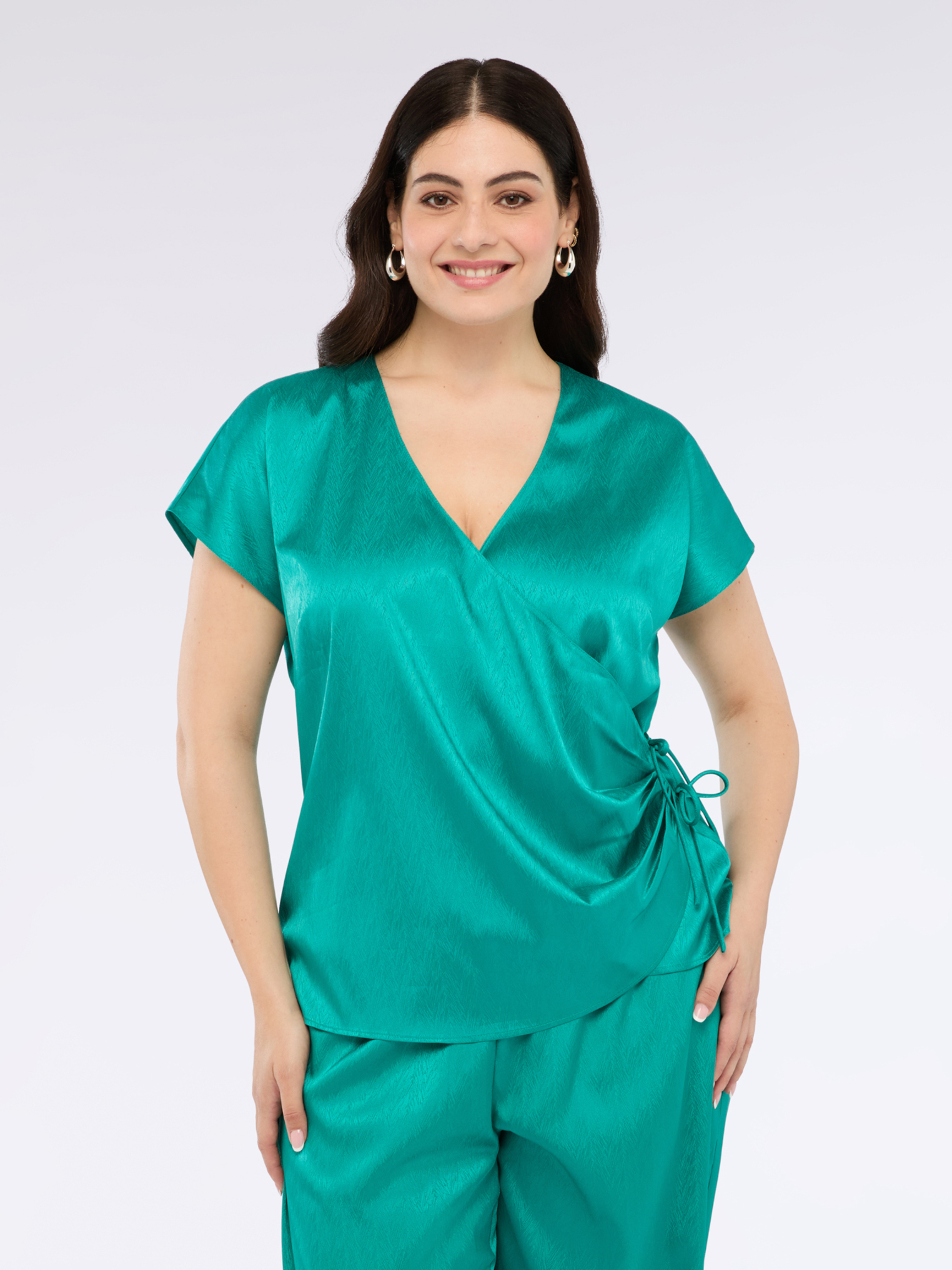Chemisier en satin avec décolleté croisé, FIORELLA RUBINO