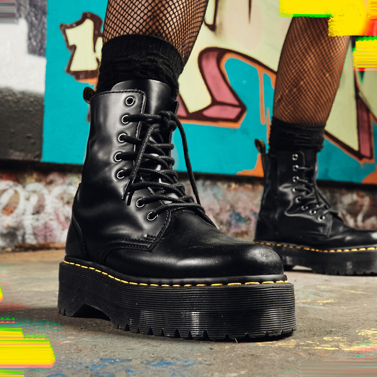 Jadon smooth platform boots in leather black Dr. Martens | La Redoute