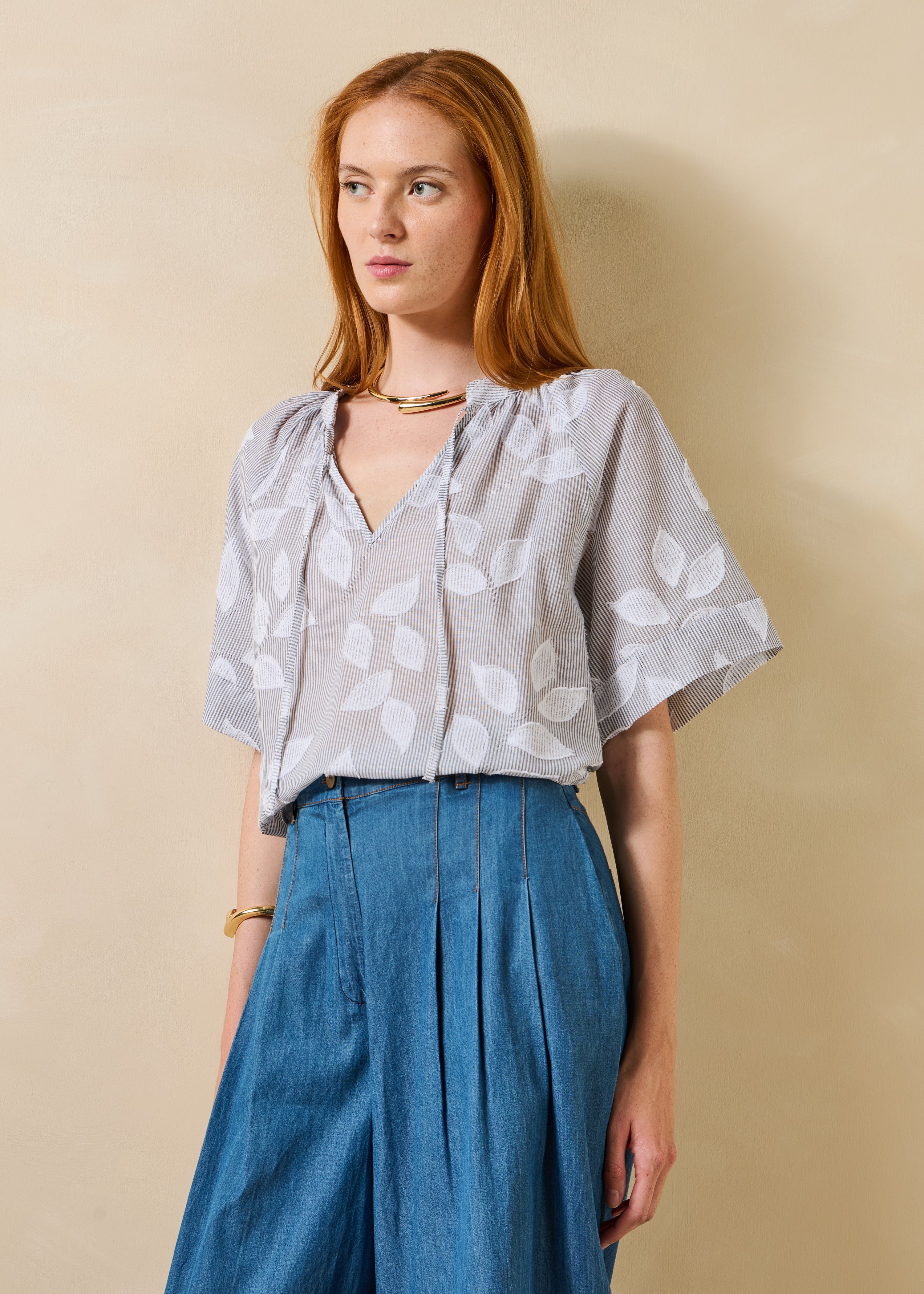 Top ample manches courtes en coton fleuri, LA FEE MARABOUTEE