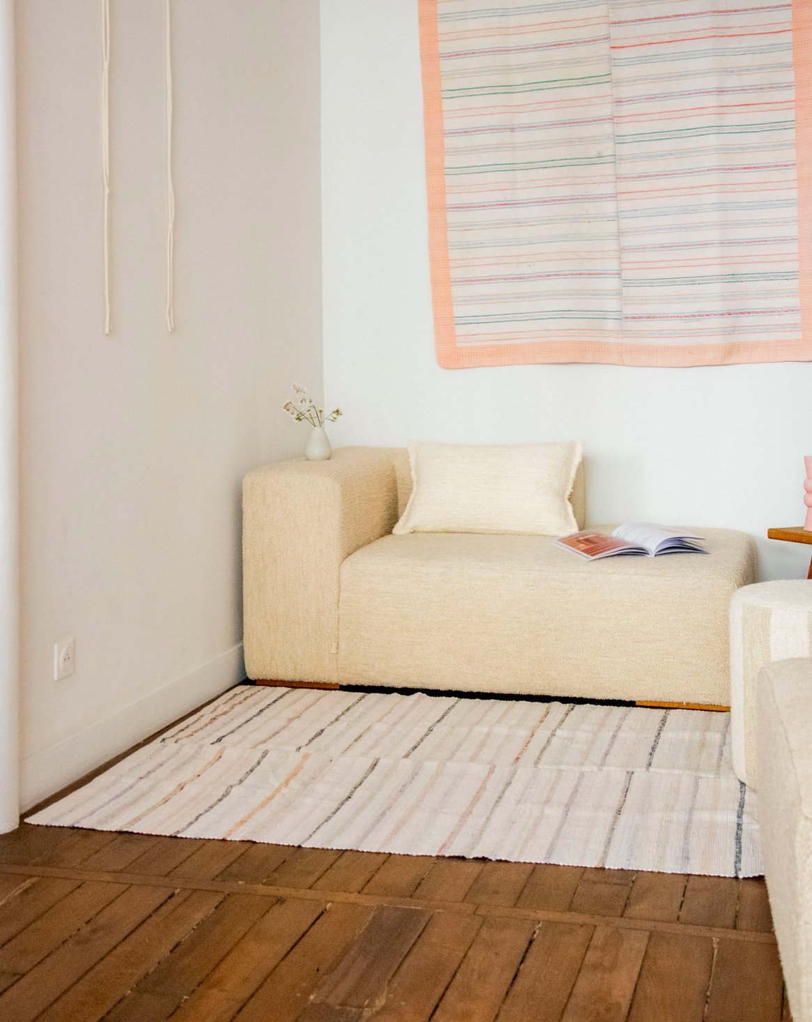 Tapis tissé à rayures Olivier N°111 - Bon état, DEBONGOUT