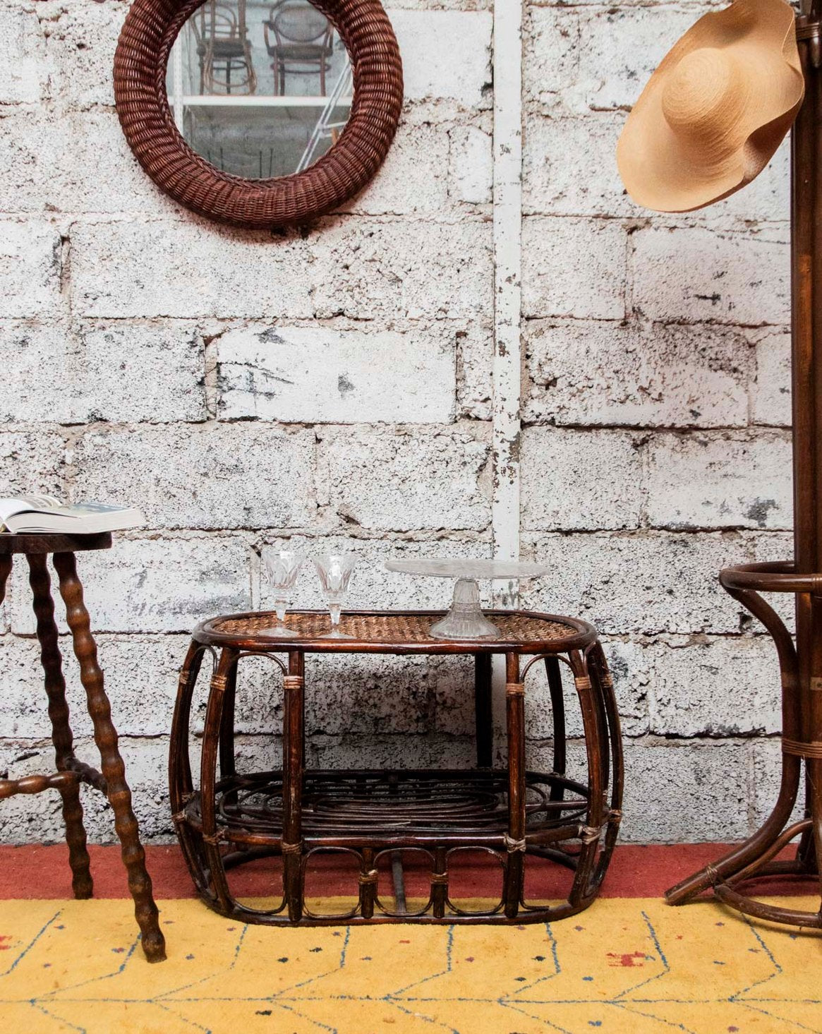 Table basse ovale en rotin Léonie N°519 - Bon état, DEBONGOUT