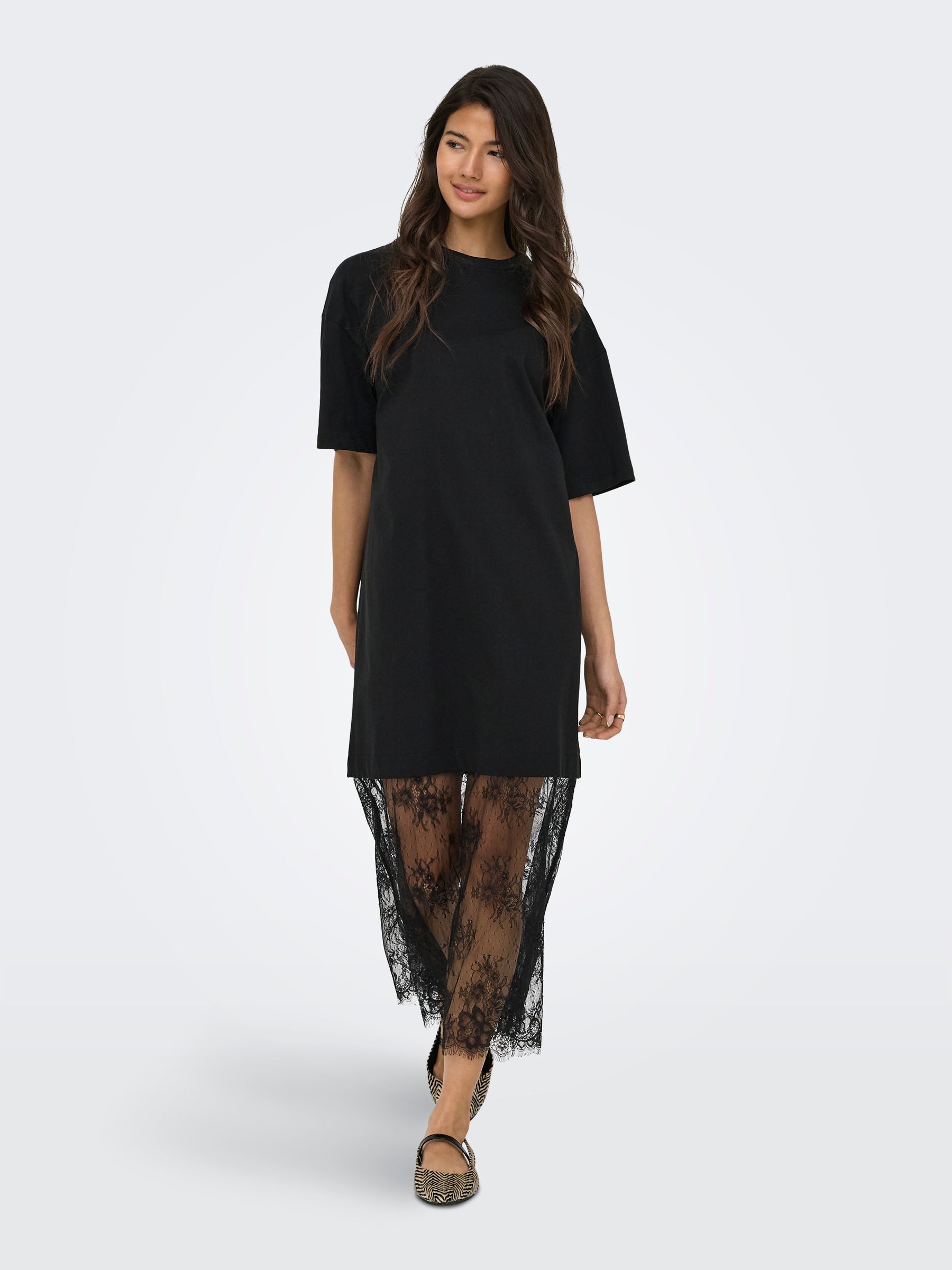 Robe, ONLY