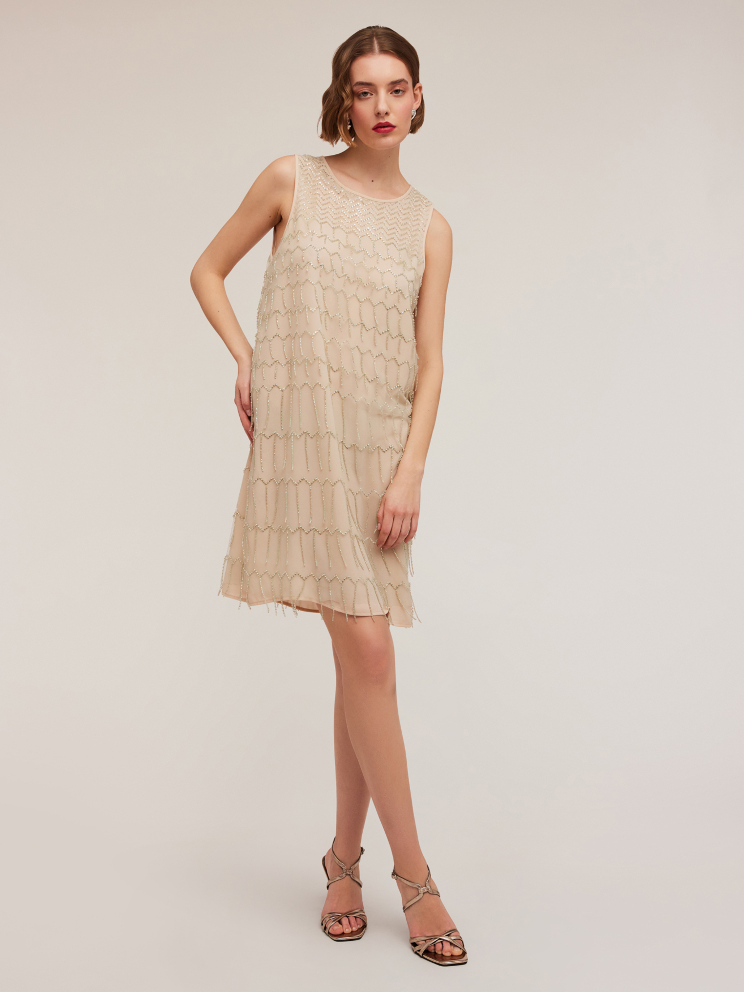 Robe brodée à franges, MOTIVI