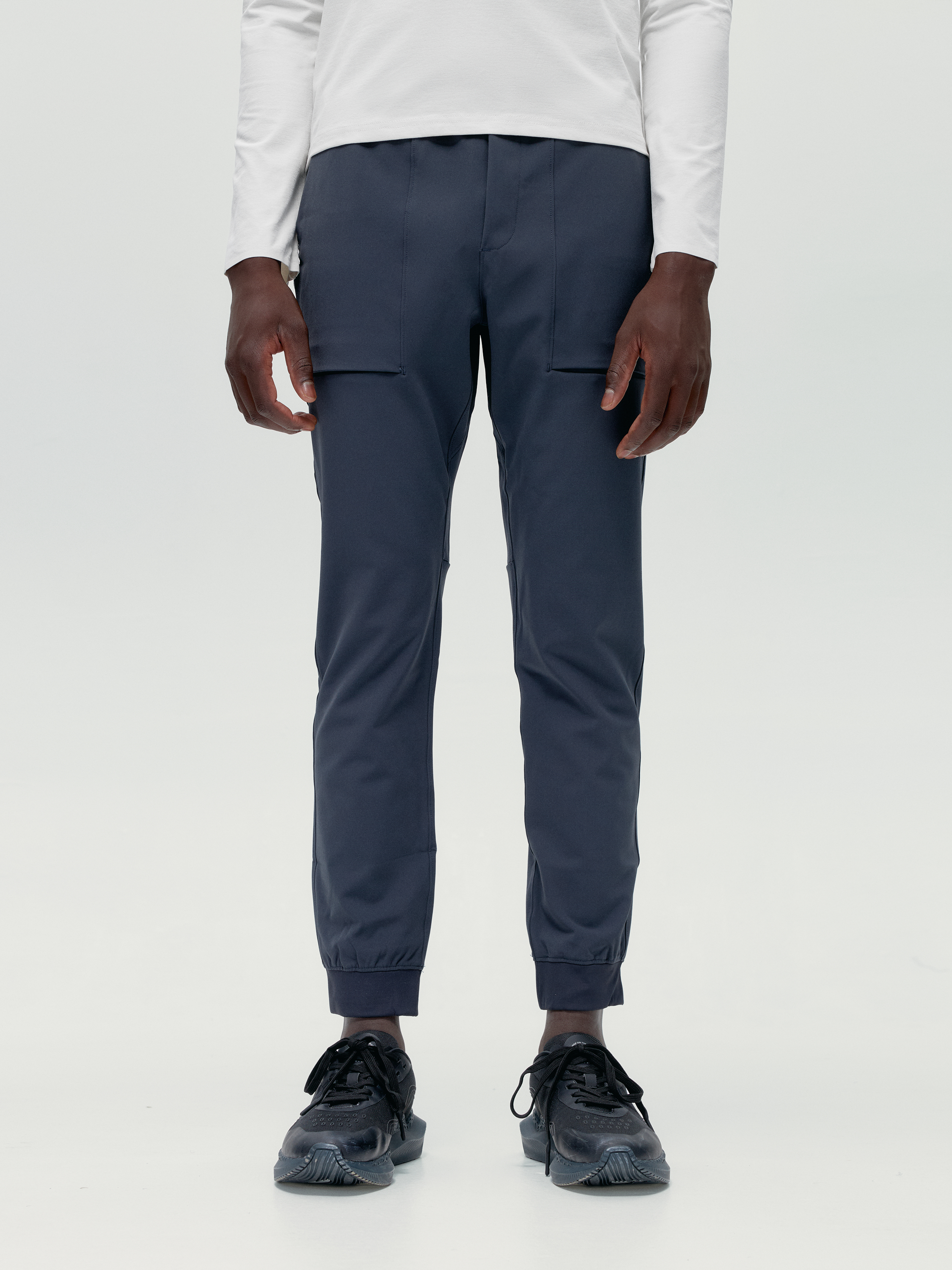 Jogger de sport homme Tiber Taille basse toucher doux, BORN