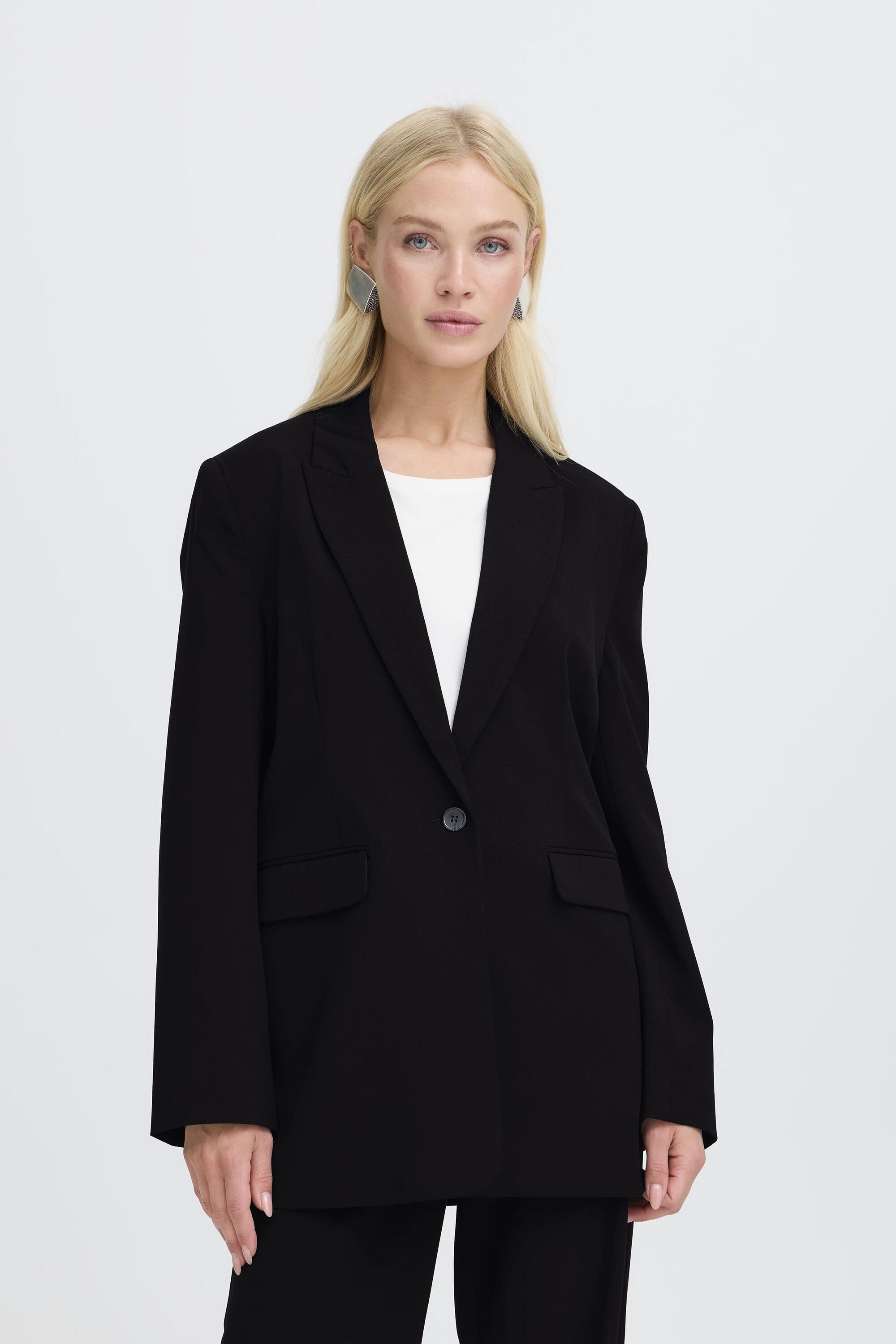 Blazer, B.YOUNG
